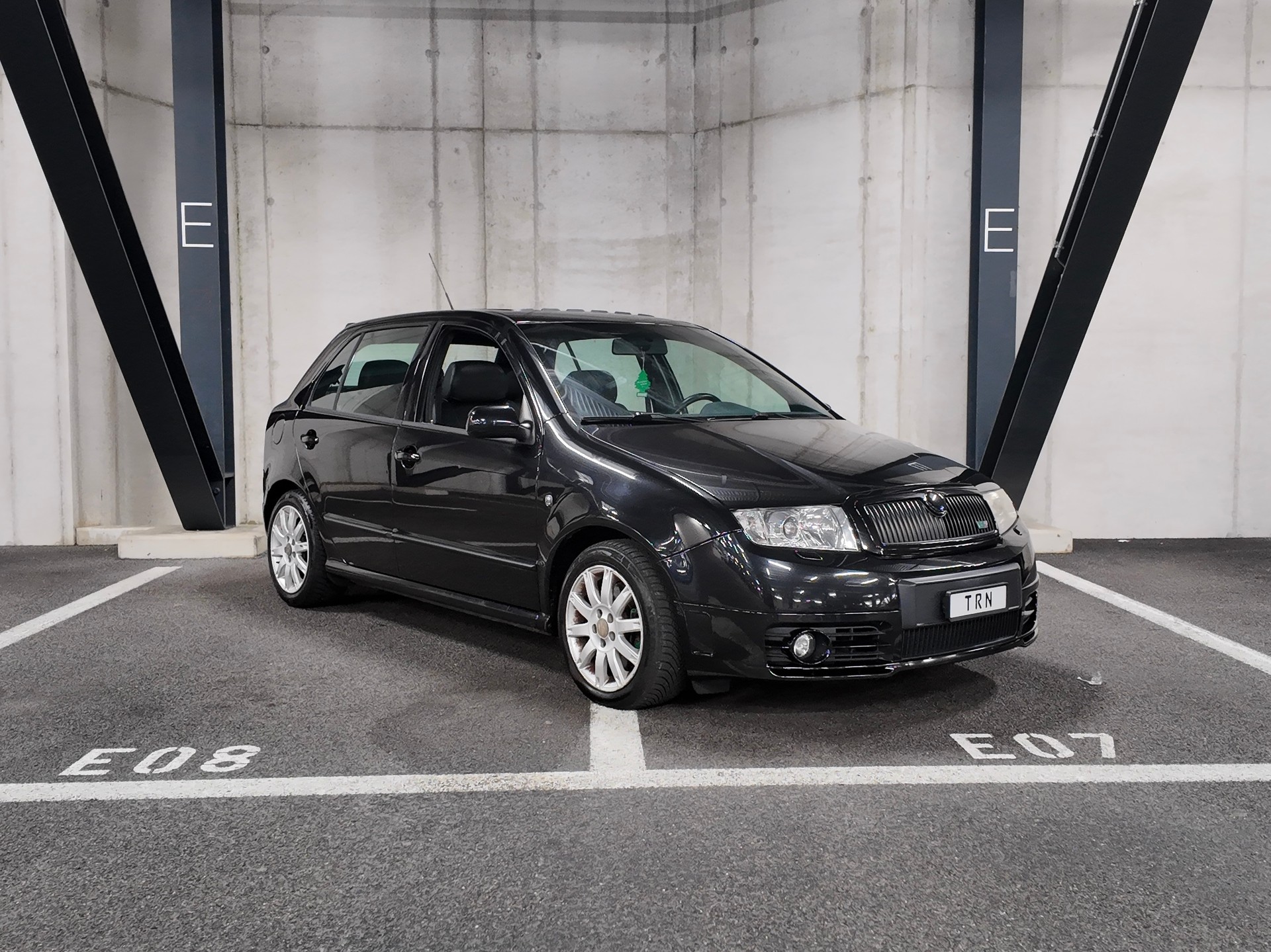 SKODA Fabia 1.9 TDI Black Edition | Leder | Schiebedach | 6-Gang | Asc | Frisch ab Mfk-image-6