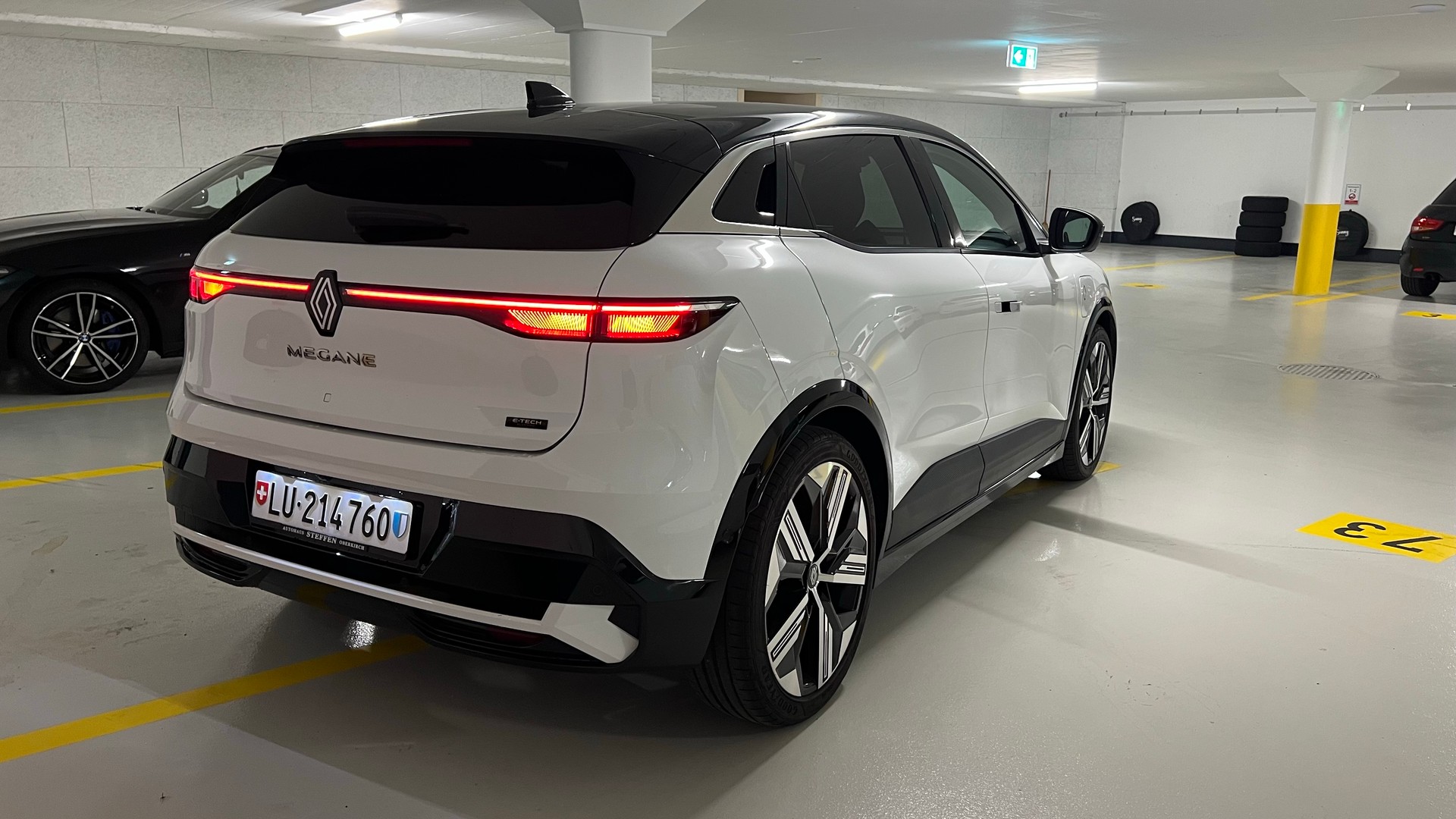 RENAULT Megane E-Tech 100% electric iconic 220 PS Comfort Range-image-2