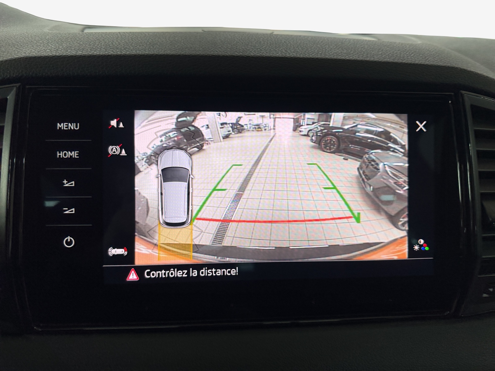 SKODA Karoq 2.0 TSI SportLine 4x4 DSG-image-13