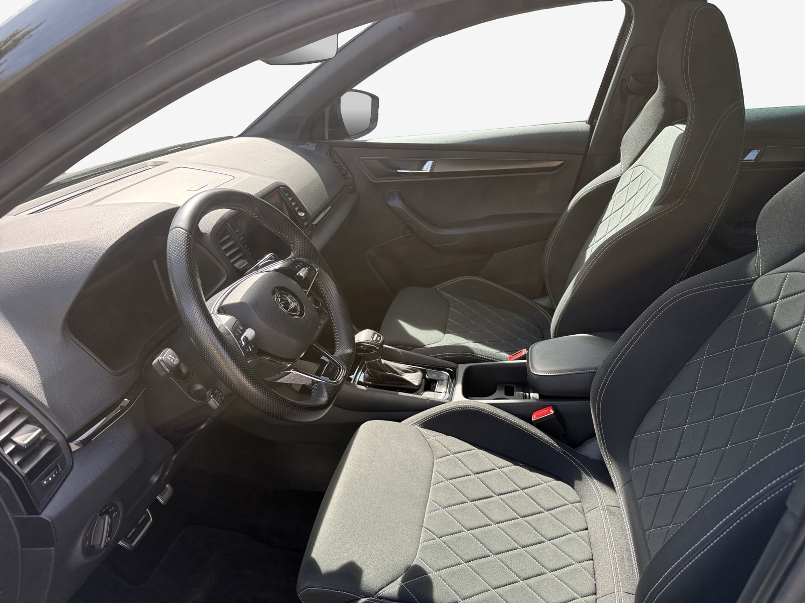 SKODA Karoq 2.0 TSI SportLine 4x4 DSG-image-7