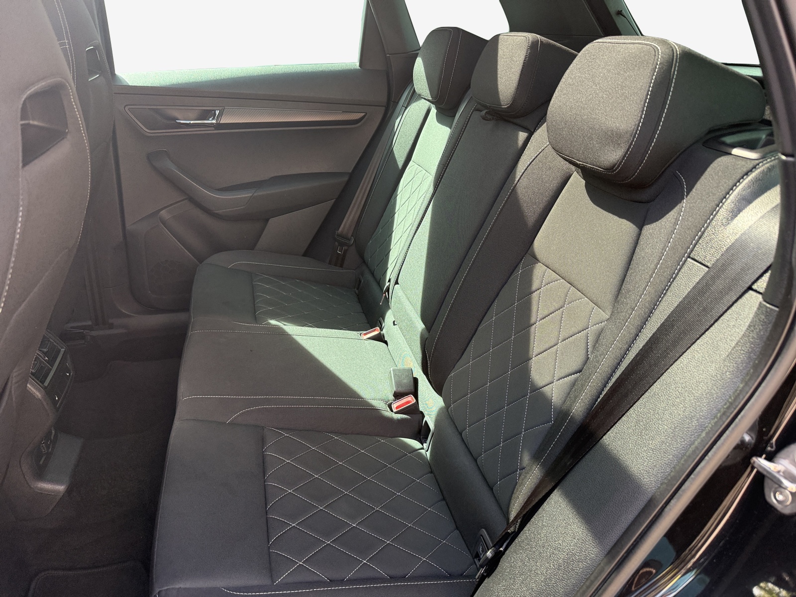 SKODA Karoq 2.0 TSI SportLine 4x4 DSG-image-11