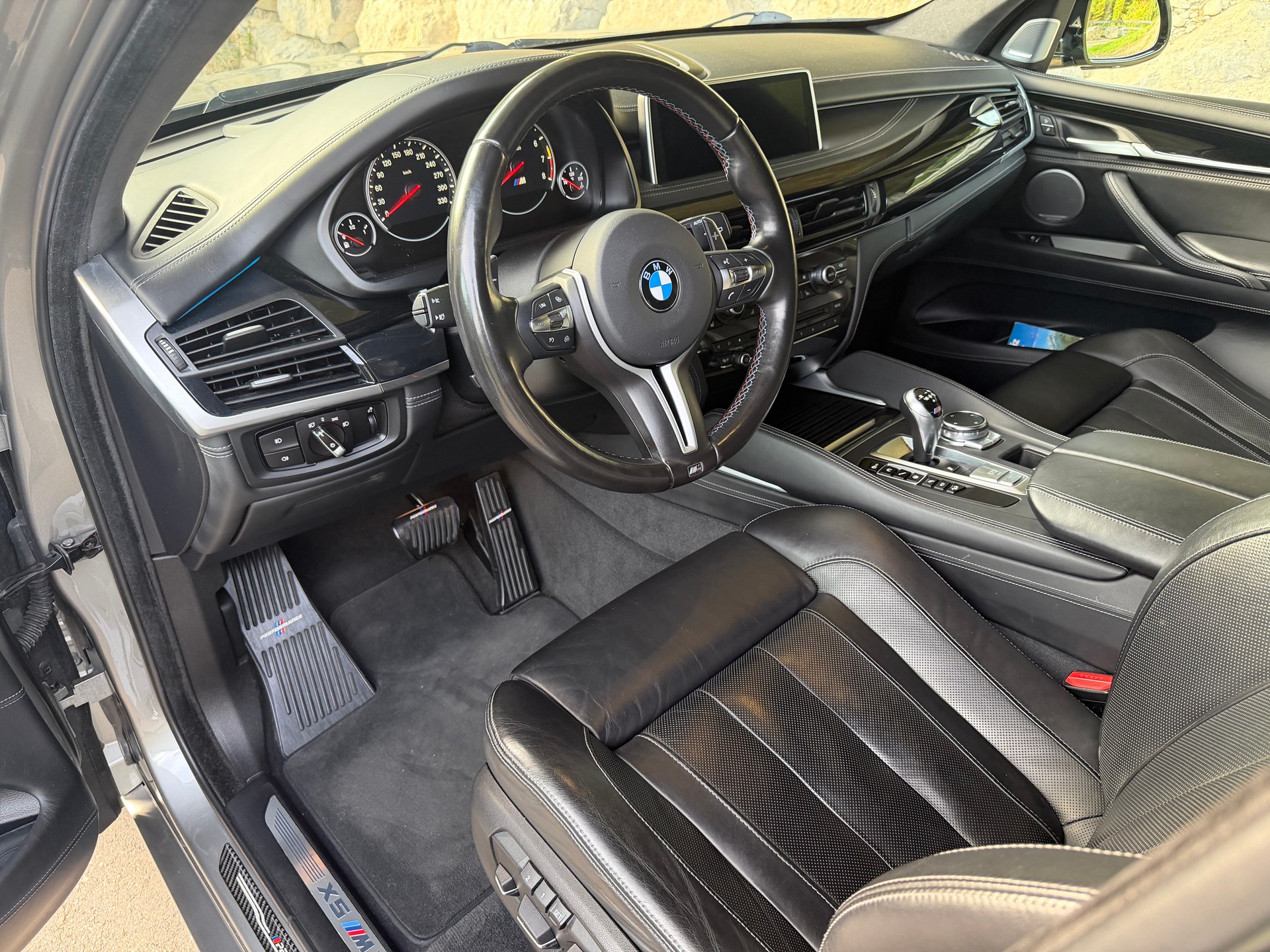 BMW X5M Steptronic-image-6
