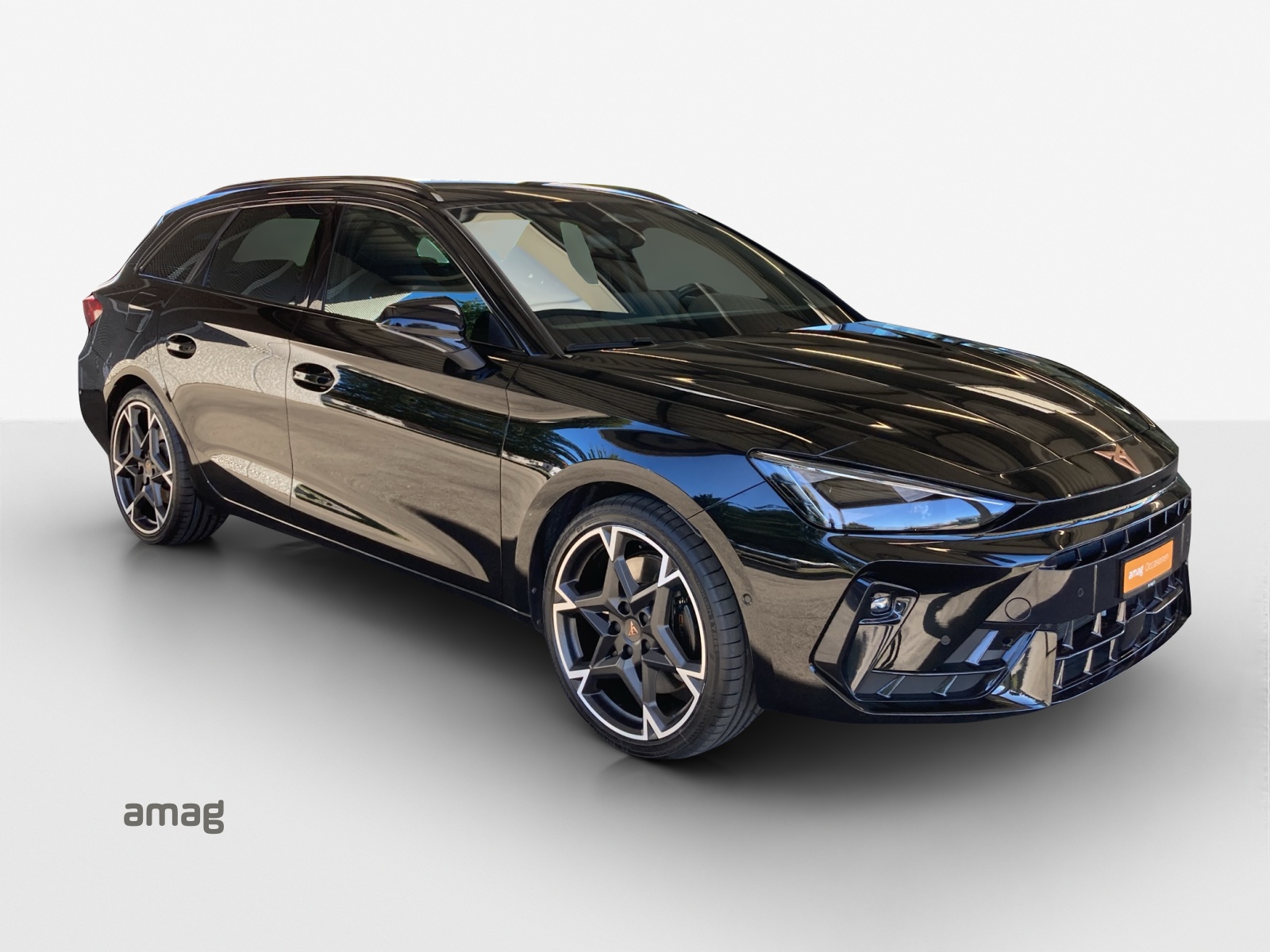 CUPRA LEON ST 1.5 e-HYBRID pHEV Black SymphonyDSG-image-5