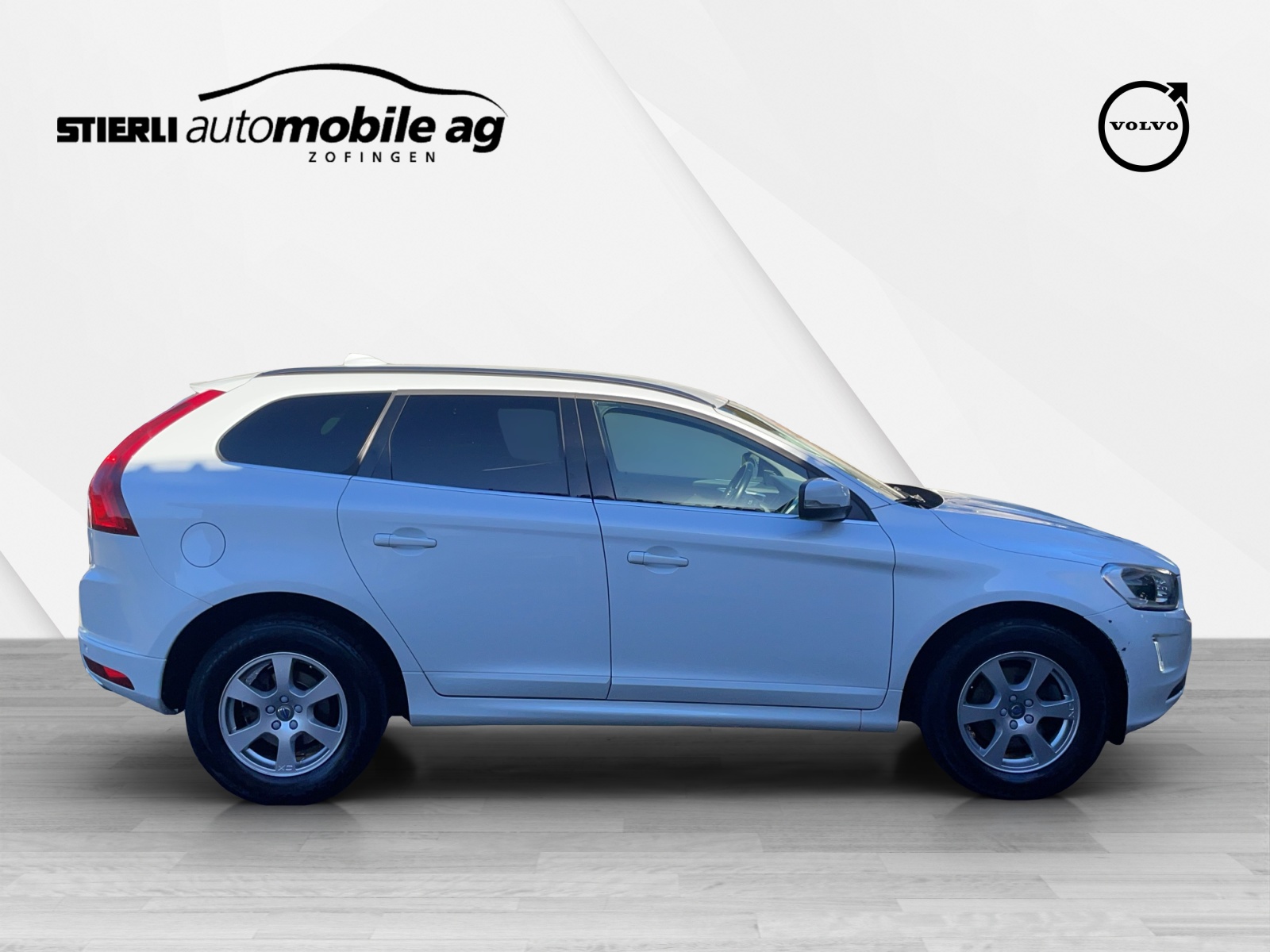 VOLVO XC60 2.4 D4 Momentum AWD S/S-image-3