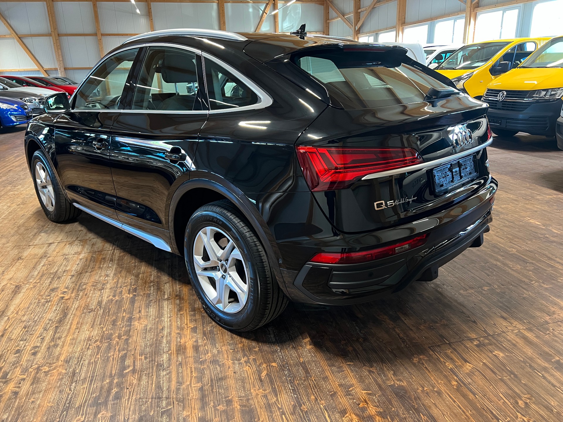 AUDI Q5 Sportback 40 TDI advanced quattro S-tronic-image-6