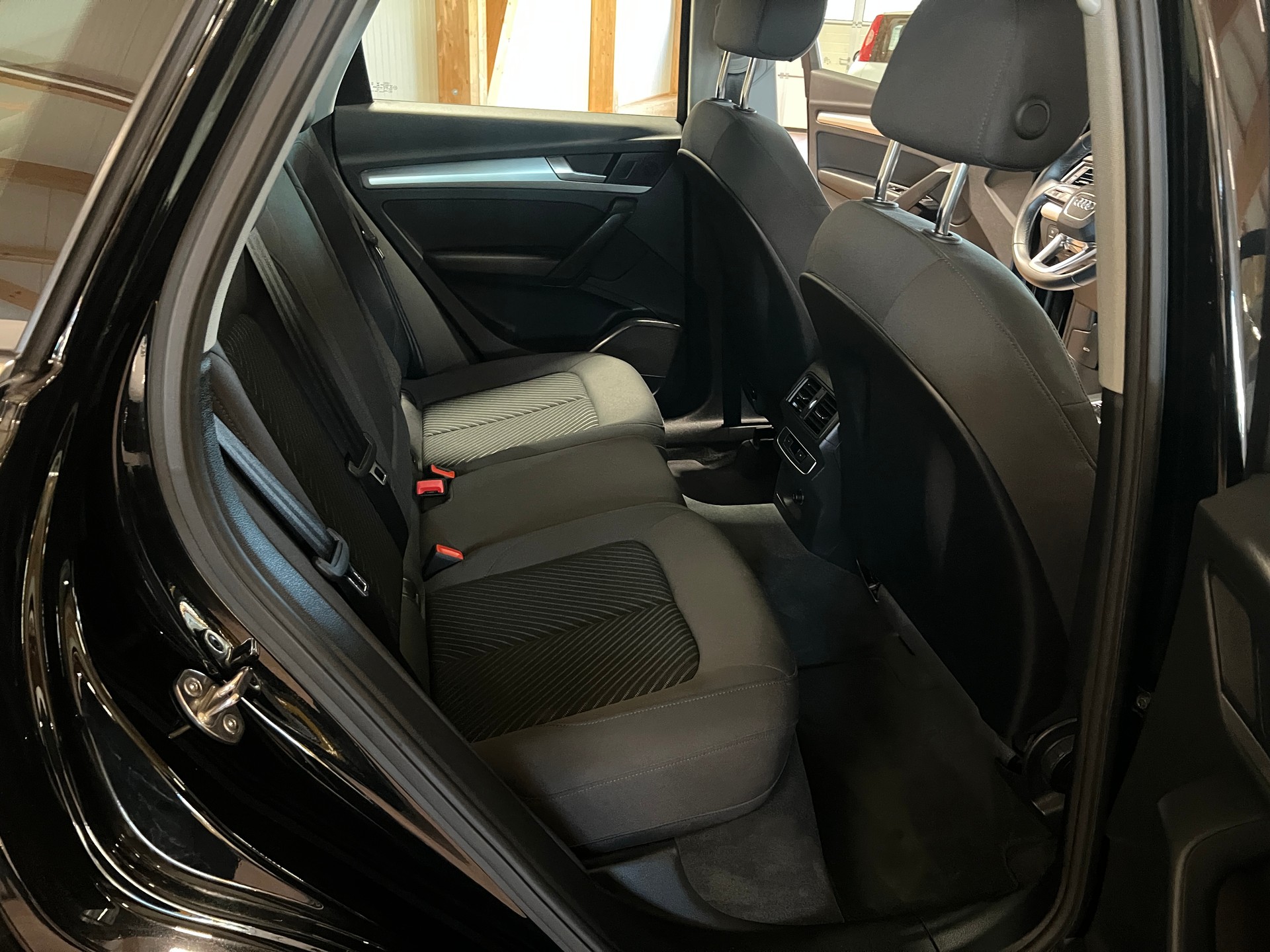AUDI Q5 Sportback 40 TDI advanced quattro S-tronic-image-16
