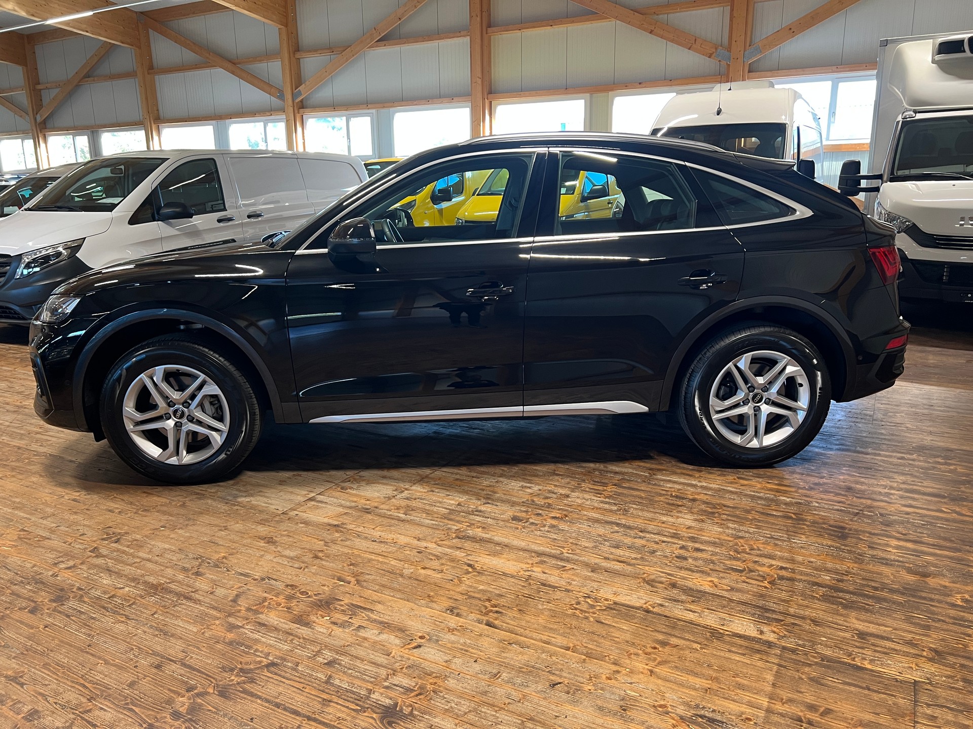 AUDI Q5 Sportback 40 TDI advanced quattro S-tronic-image-7