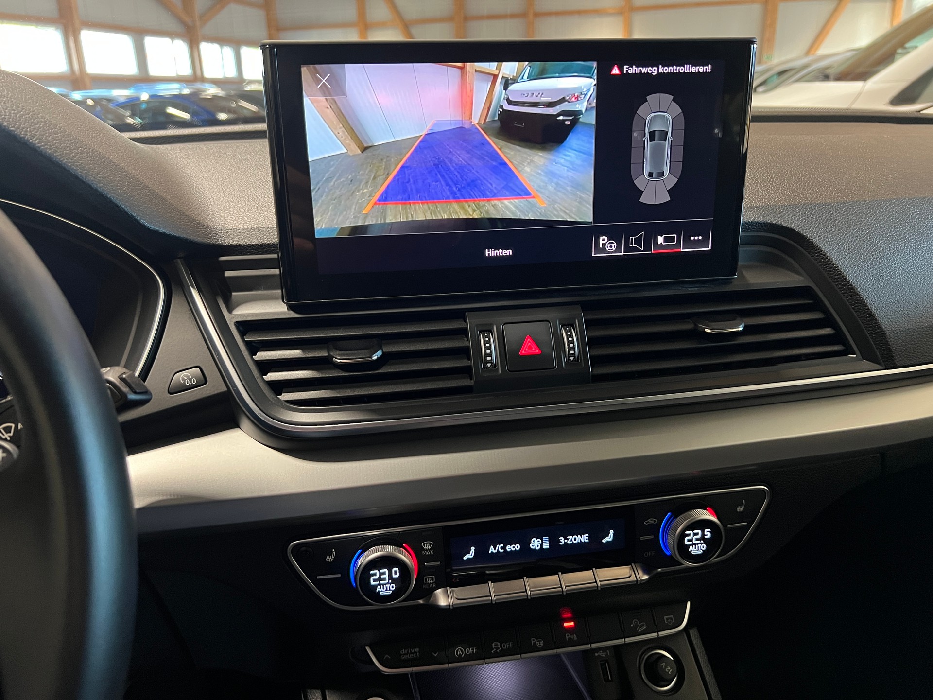 AUDI Q5 Sportback 40 TDI advanced quattro S-tronic-image-9