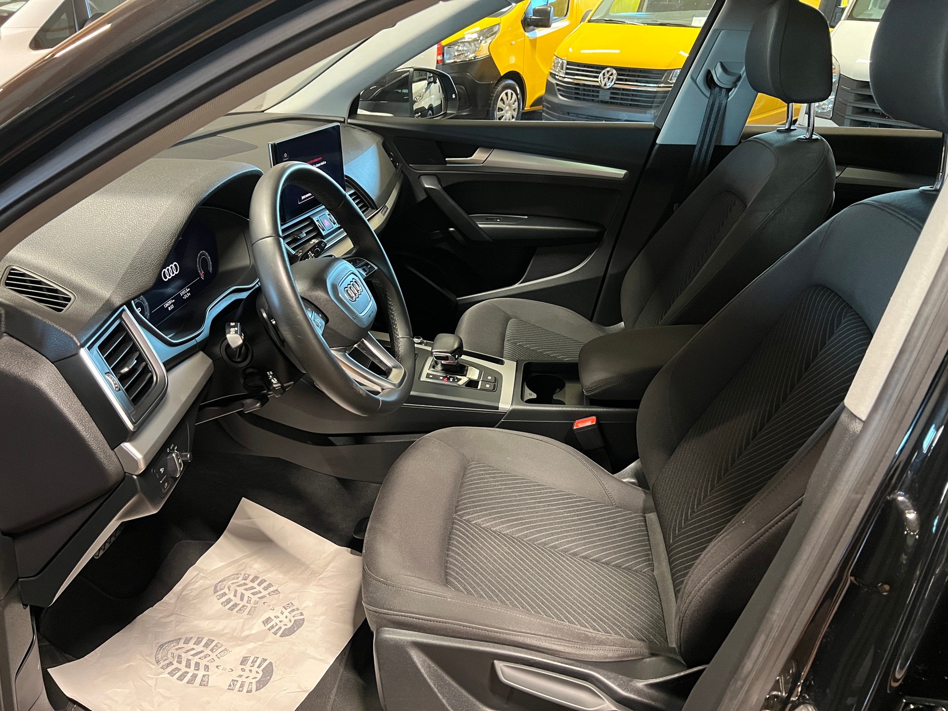AUDI Q5 Sportback 40 TDI advanced quattro S-tronic-image-8