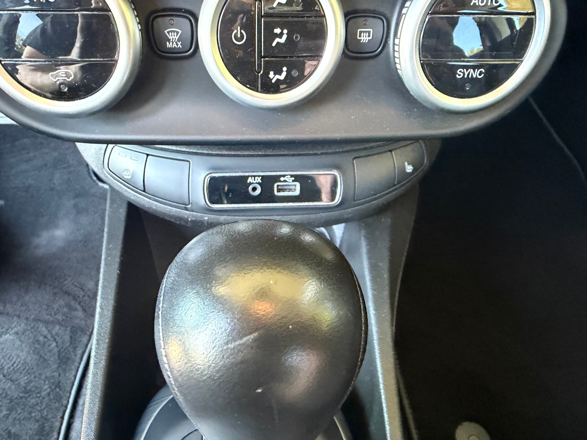 FIAT 500X 1.4T Cross 4x4 Automatic-image-13