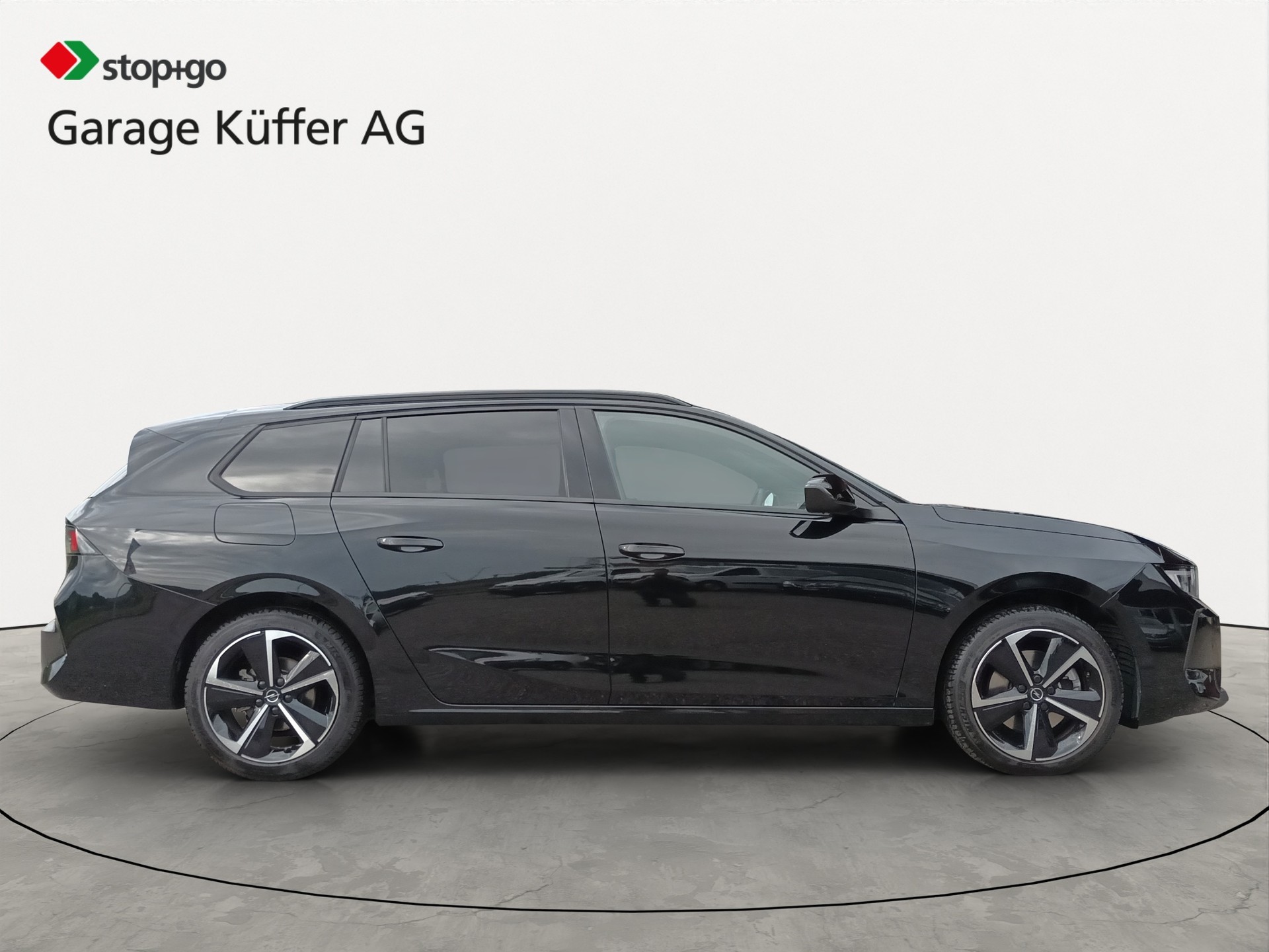 OPEL Astra Sports Tourer 1.2i Turbo Edition A-image-5