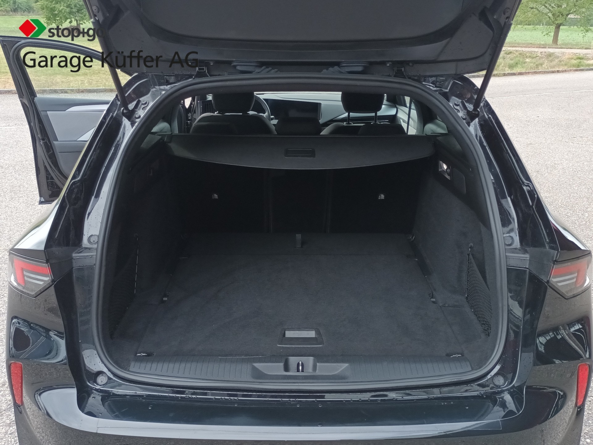 OPEL Astra Sports Tourer 1.2i Turbo Edition A-image-13