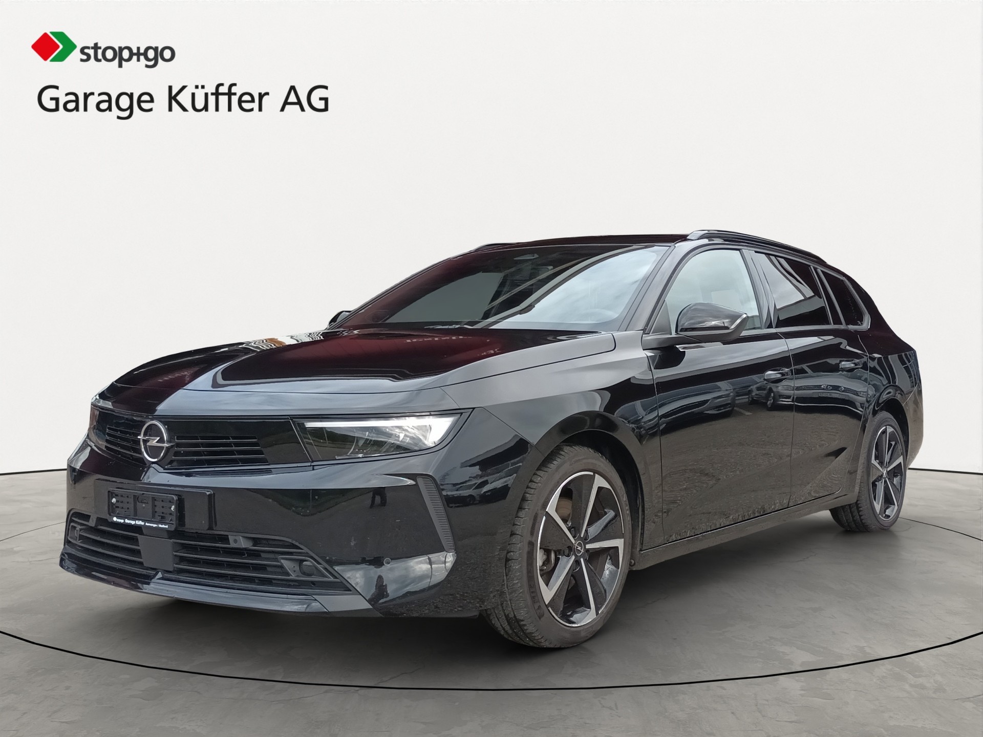 OPEL Astra Sports Tourer 1.2i Turbo Edition A-image-0
