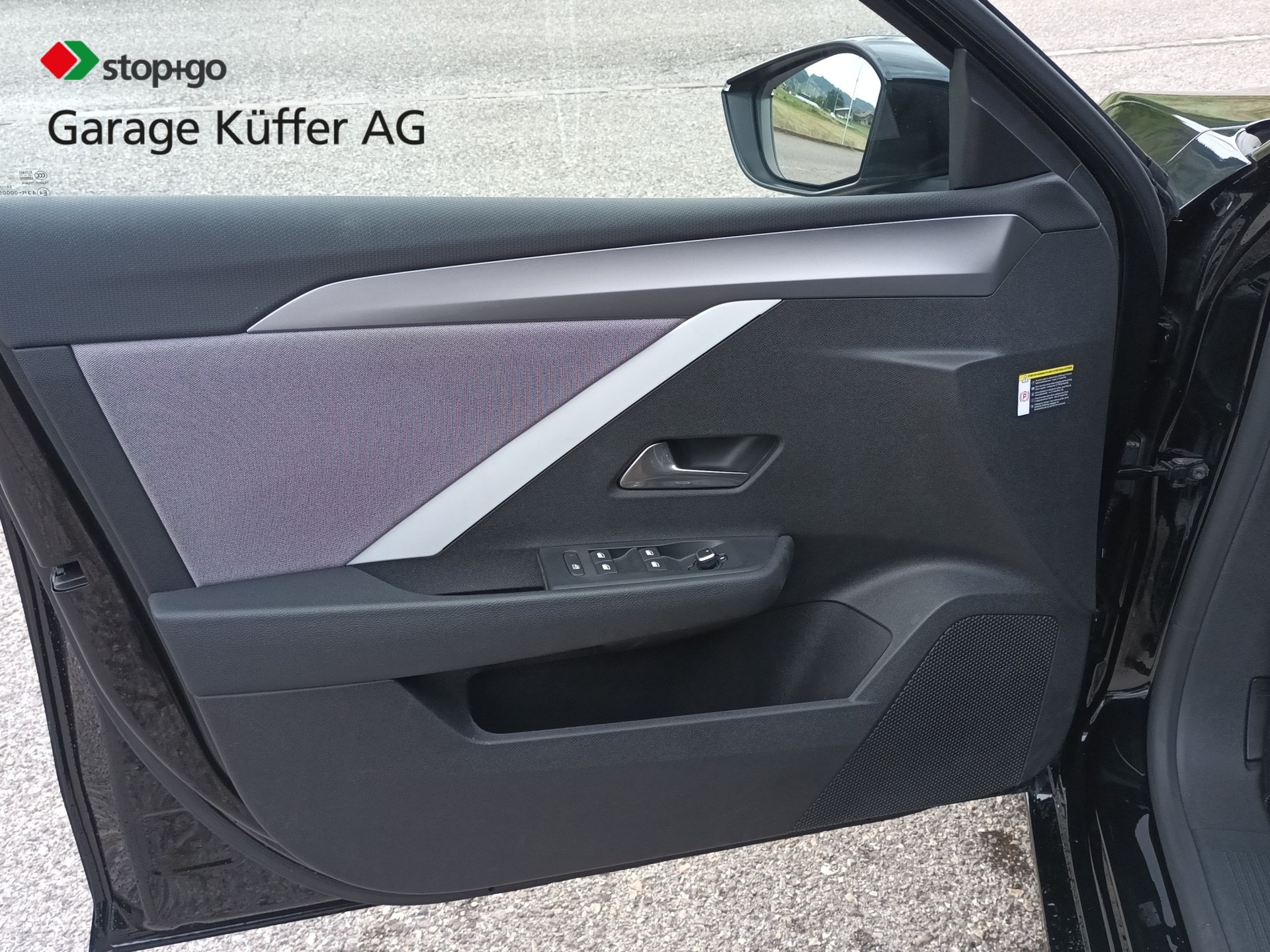 OPEL Astra Sports Tourer 1.2i Turbo Edition A-image-9