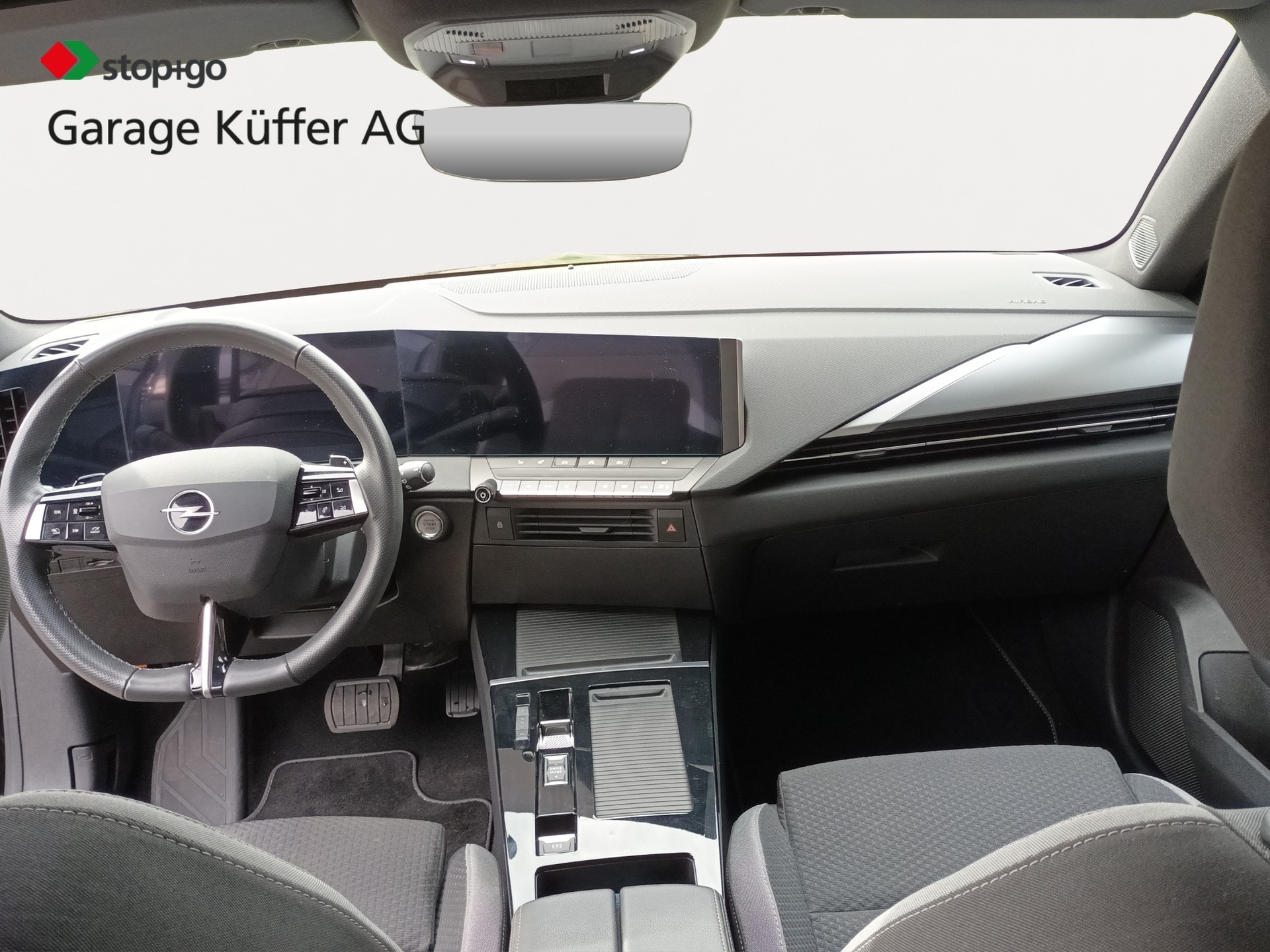 OPEL Astra Sports Tourer 1.2i Turbo Edition A-image-11