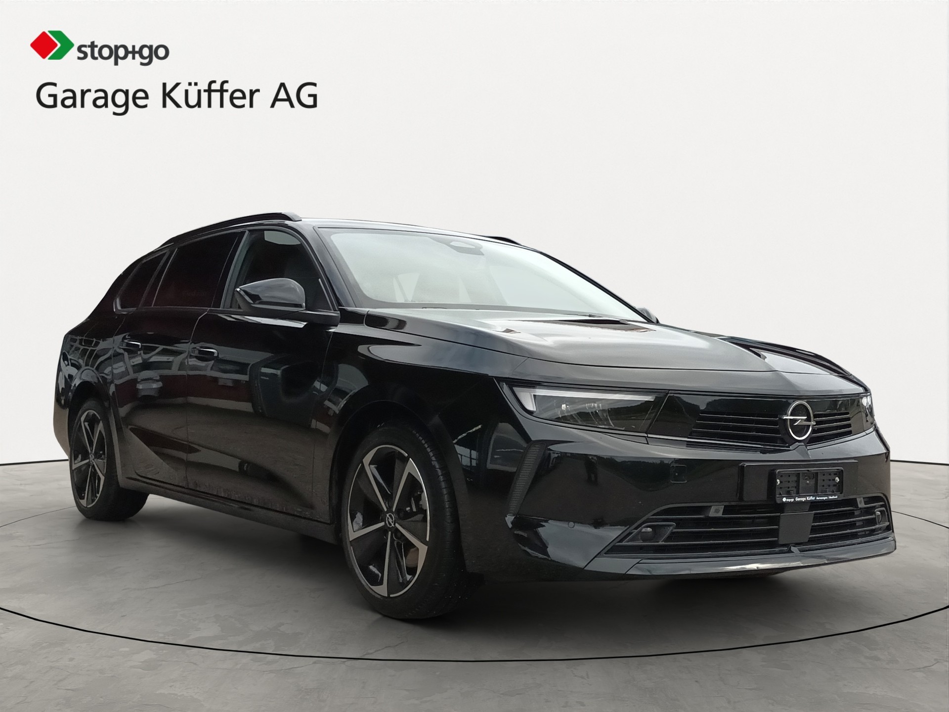 OPEL Astra Sports Tourer 1.2i Turbo Edition A-image-6
