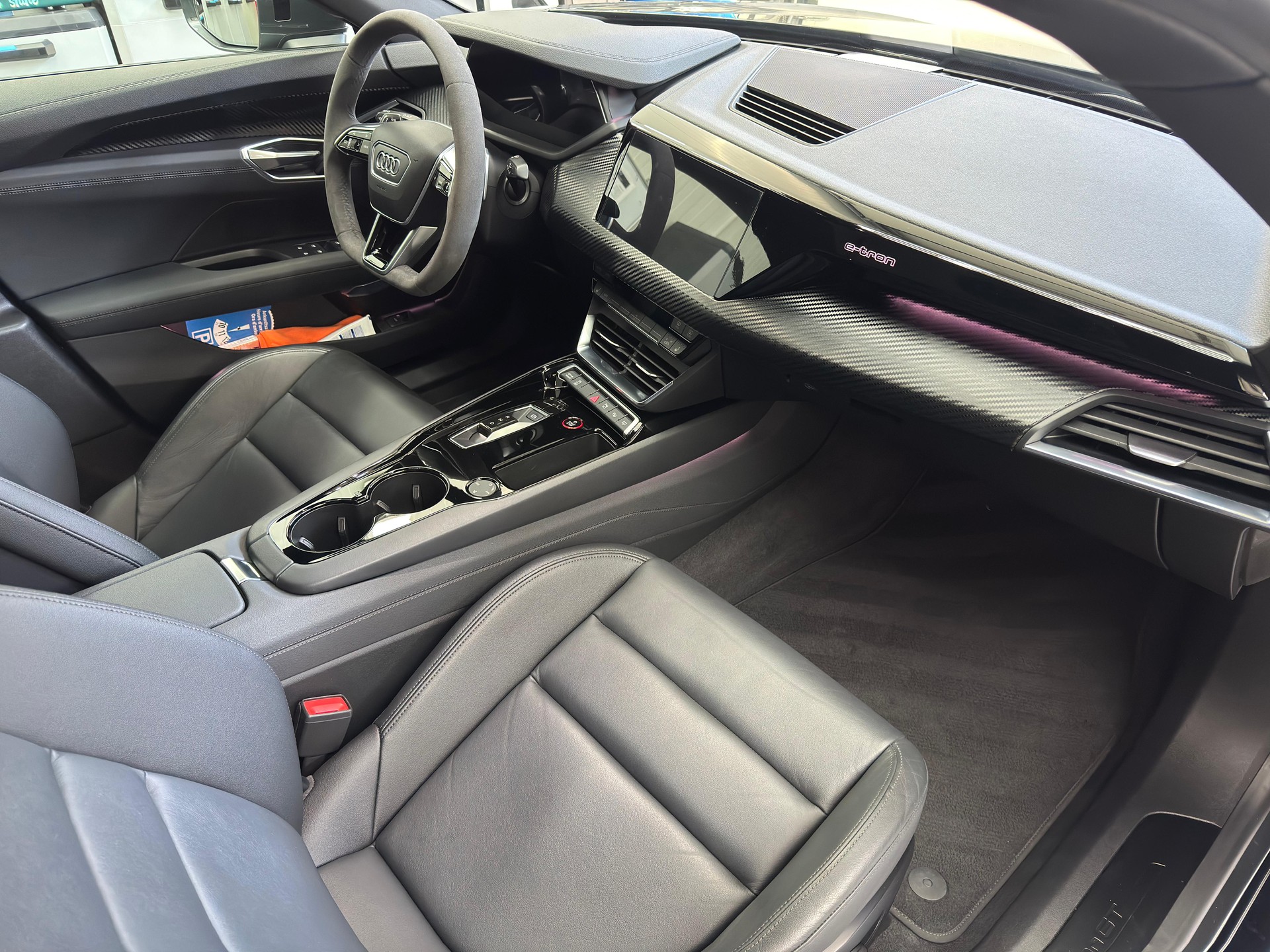 AUDI E-TRON GT QUATTRO-image-9