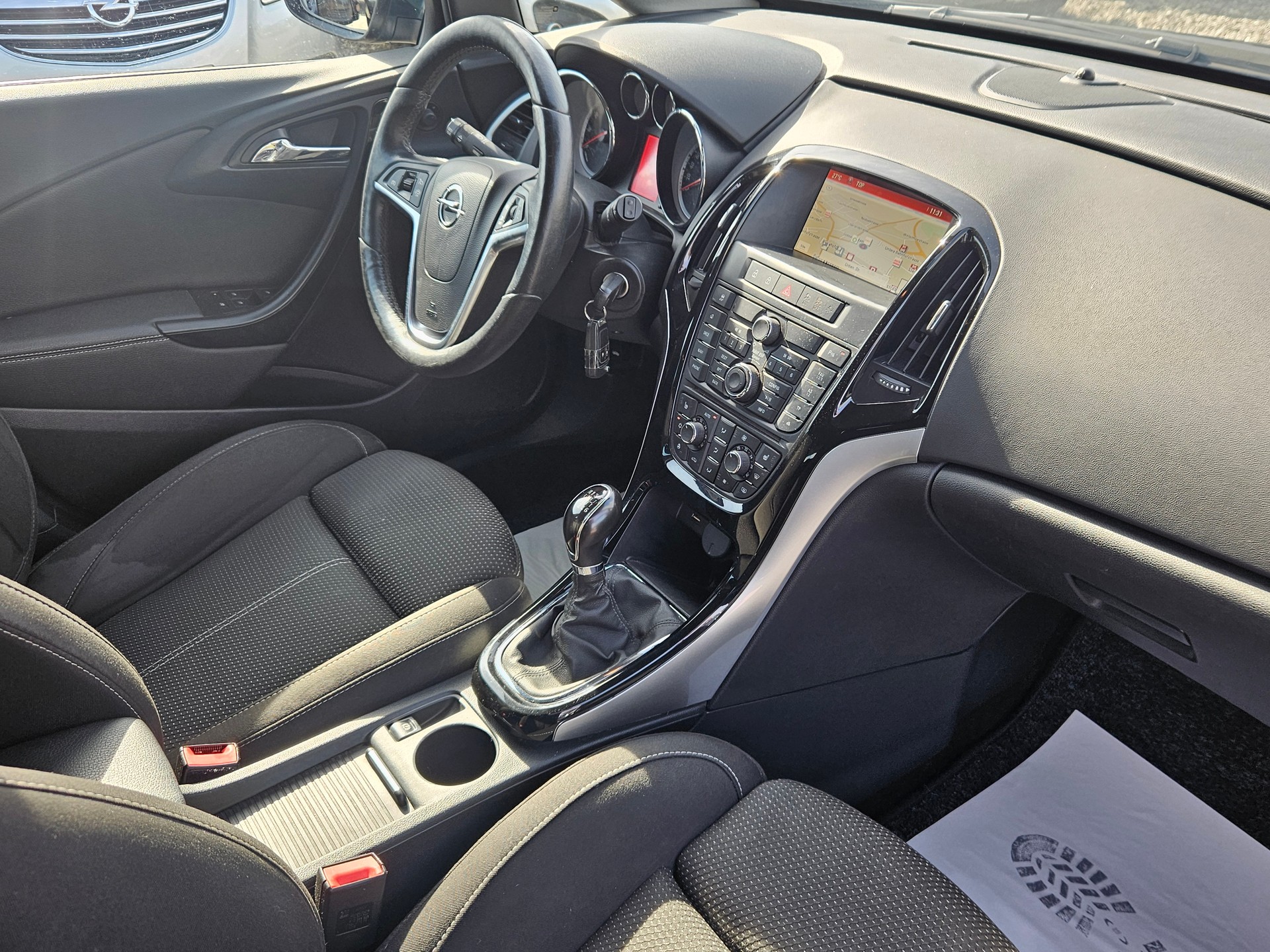 OPEL ASTRA-image-15