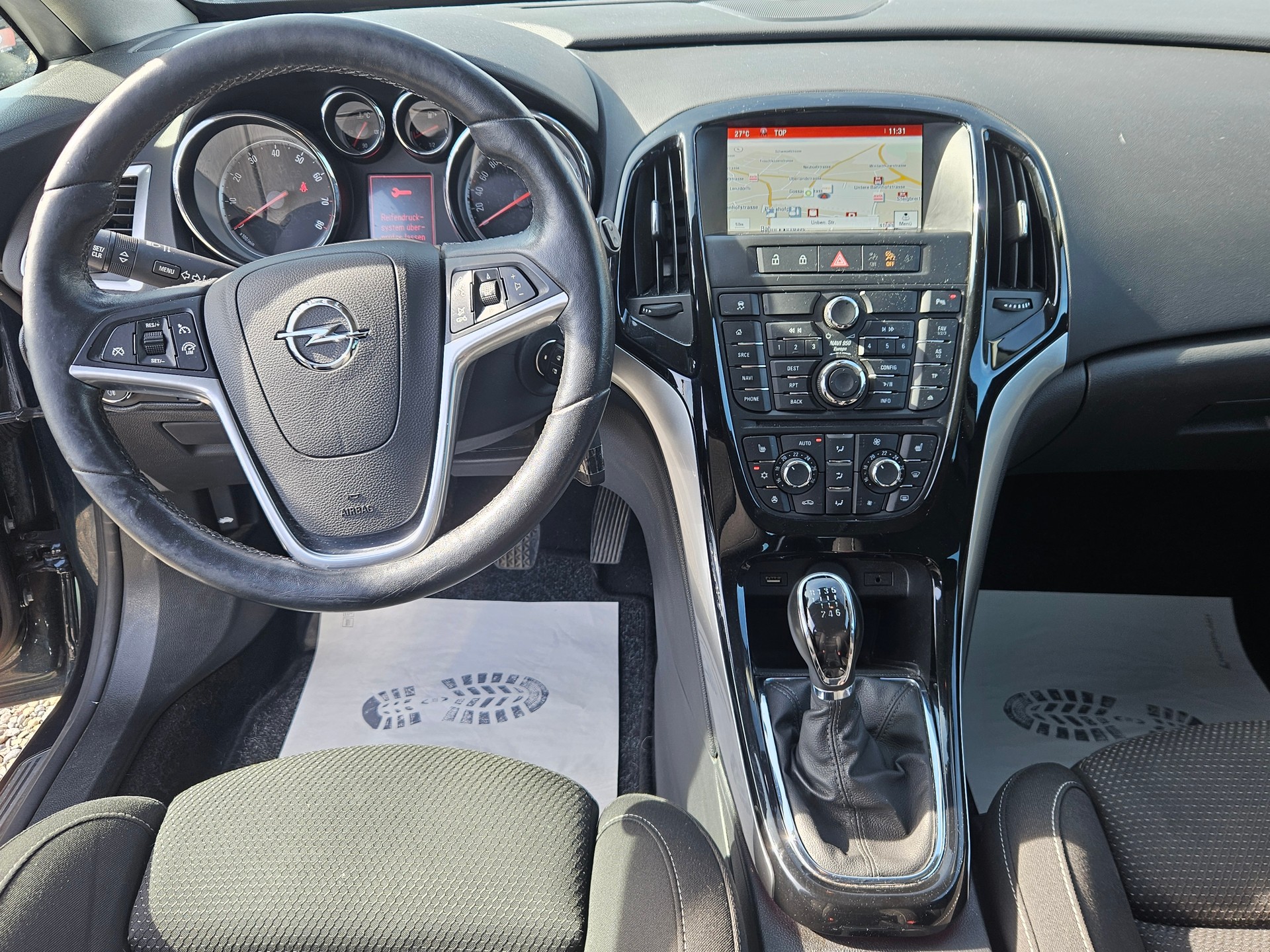 OPEL ASTRA-image-9