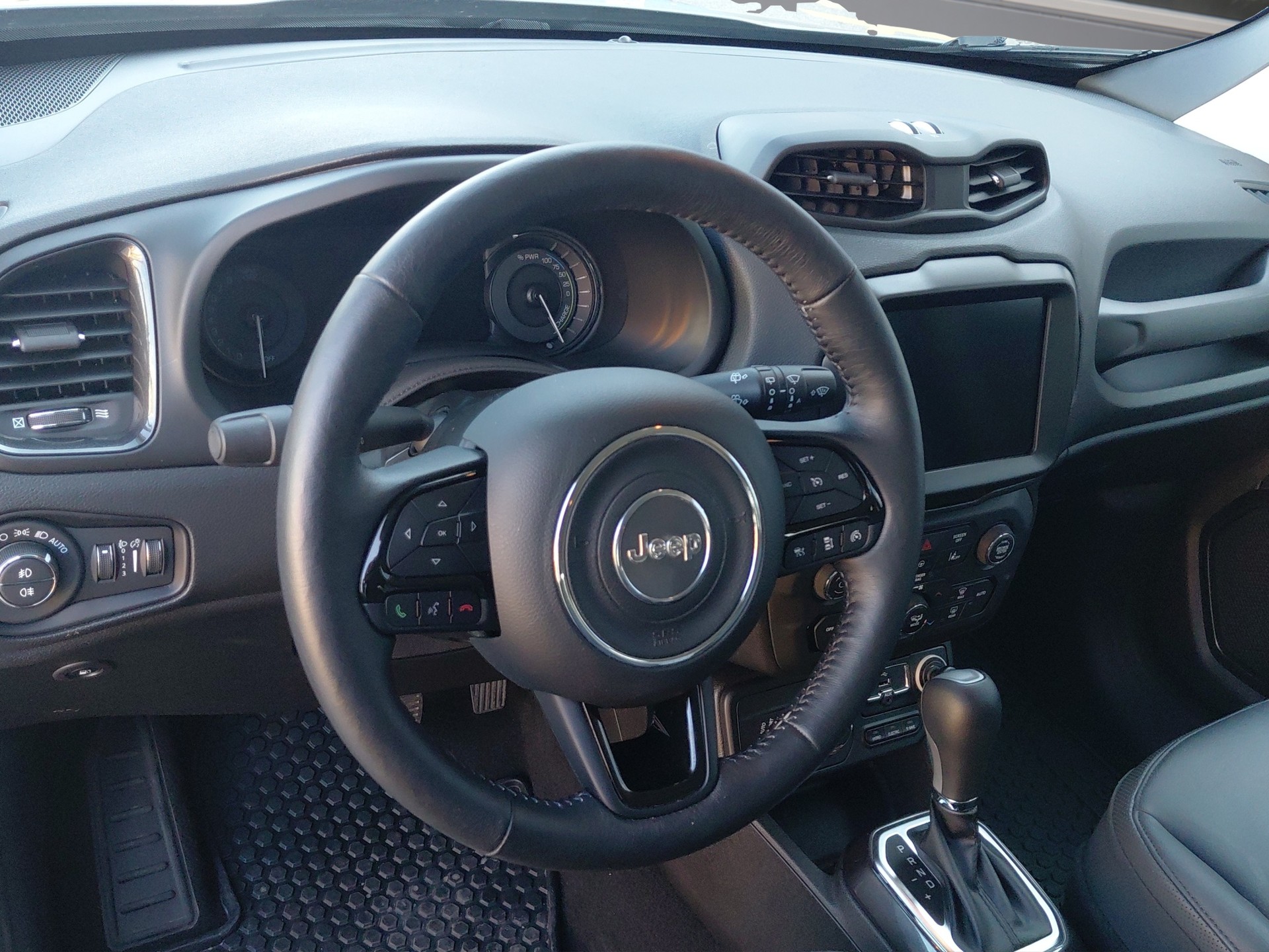 JEEP Renegade 1.3 T PHEV Limited Plus AWD-image-9