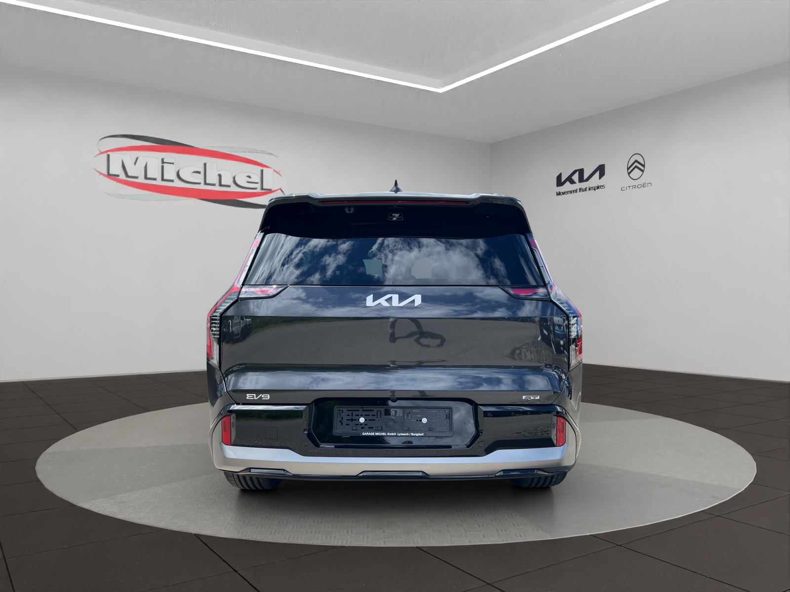 KIA EV9 99.8 kWh GT 4x4 Automat / elektr. Glasschiebedach / Wärmepumpe / Eintauschprämie CHF 6'000.- / 0.00% Leasing-Aktion-image-4