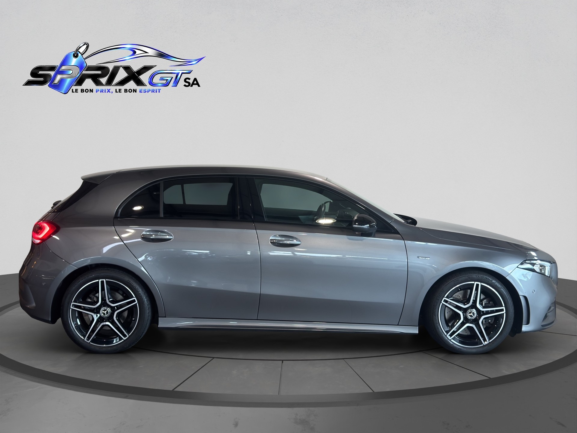 MERCEDES-BENZ A 250 4Matic AMG Line 4Matic 7G-DCT-image-5