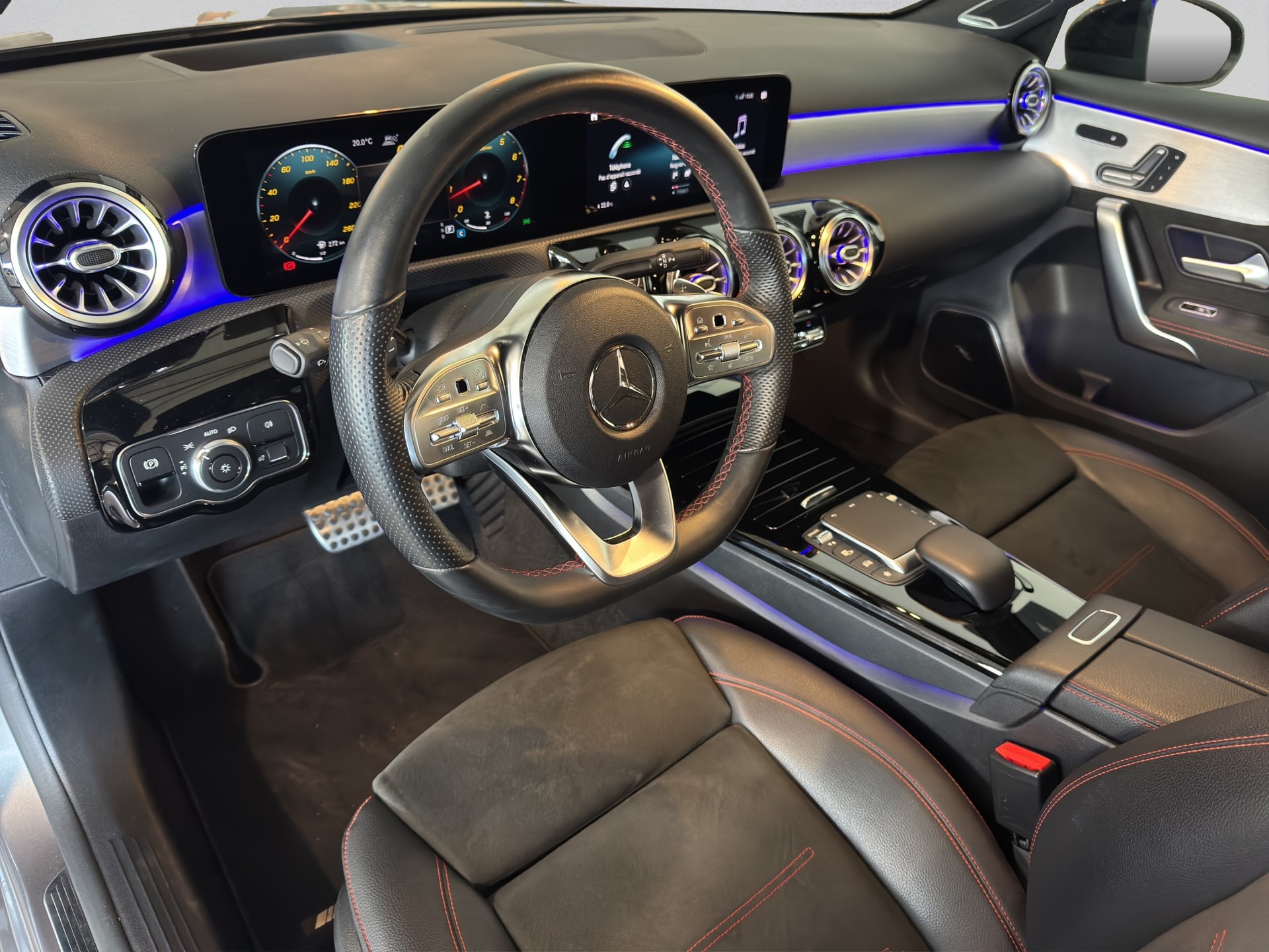 MERCEDES-BENZ A 250 4Matic AMG Line 4Matic 7G-DCT-image-9