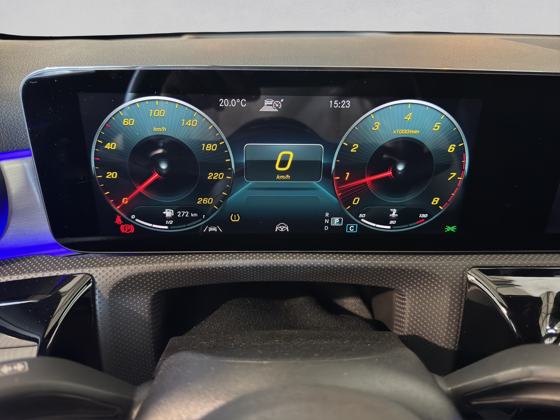 MERCEDES-BENZ A 250 4Matic AMG Line 4Matic 7G-DCT-image-10