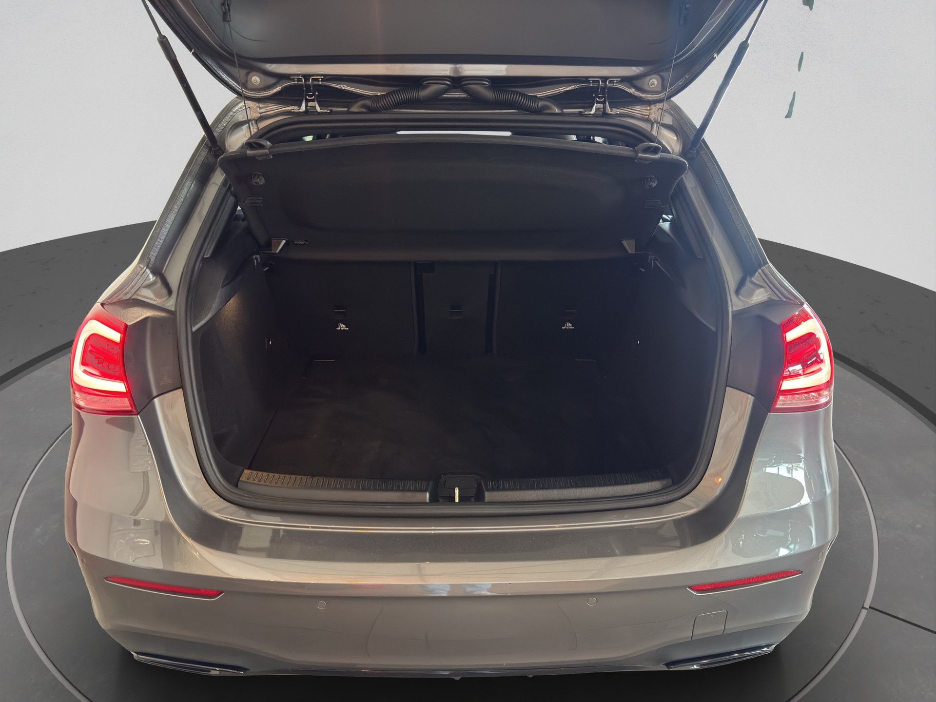 MERCEDES-BENZ A 250 4Matic AMG Line 4Matic 7G-DCT-image-16