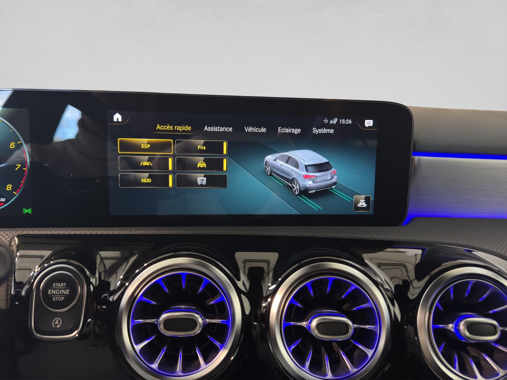 MERCEDES-BENZ A 250 4Matic AMG Line 4Matic 7G-DCT-image-22