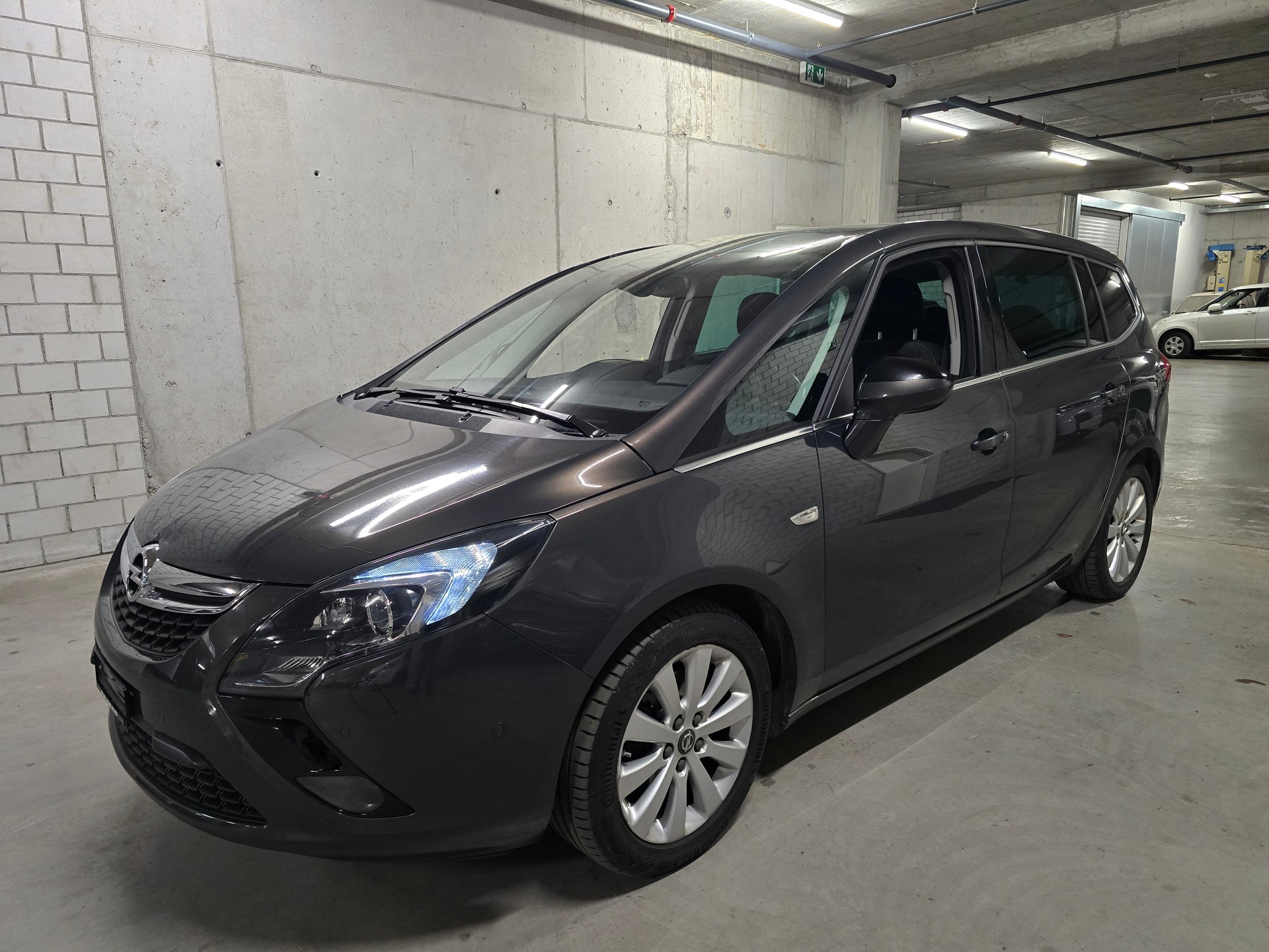 OPEL Zafira Tourer 1.6 CDTi Sport-image-0