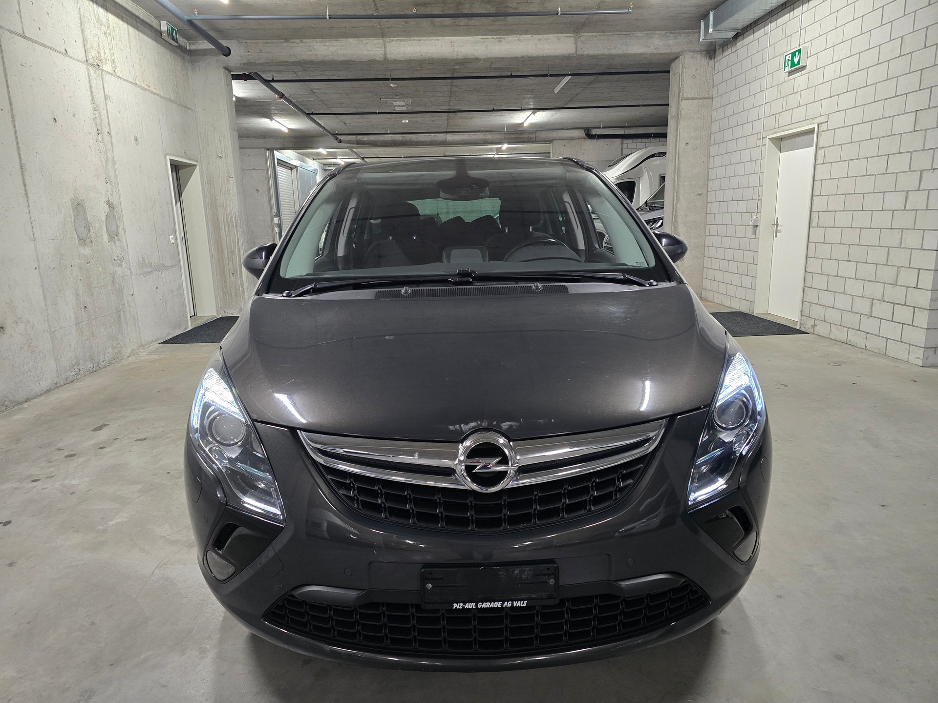 OPEL Zafira Tourer 1.6 CDTi Sport-image-1