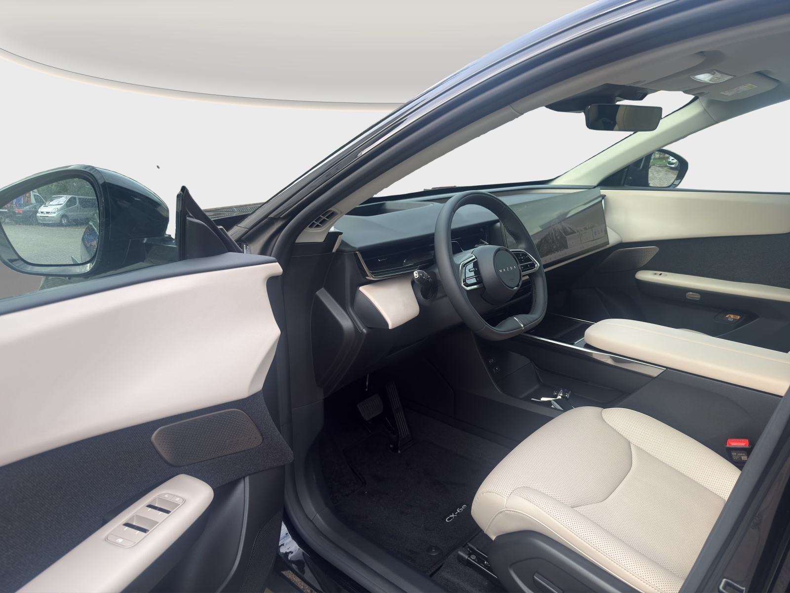 MAZDA CX-6e Takumi-image-8