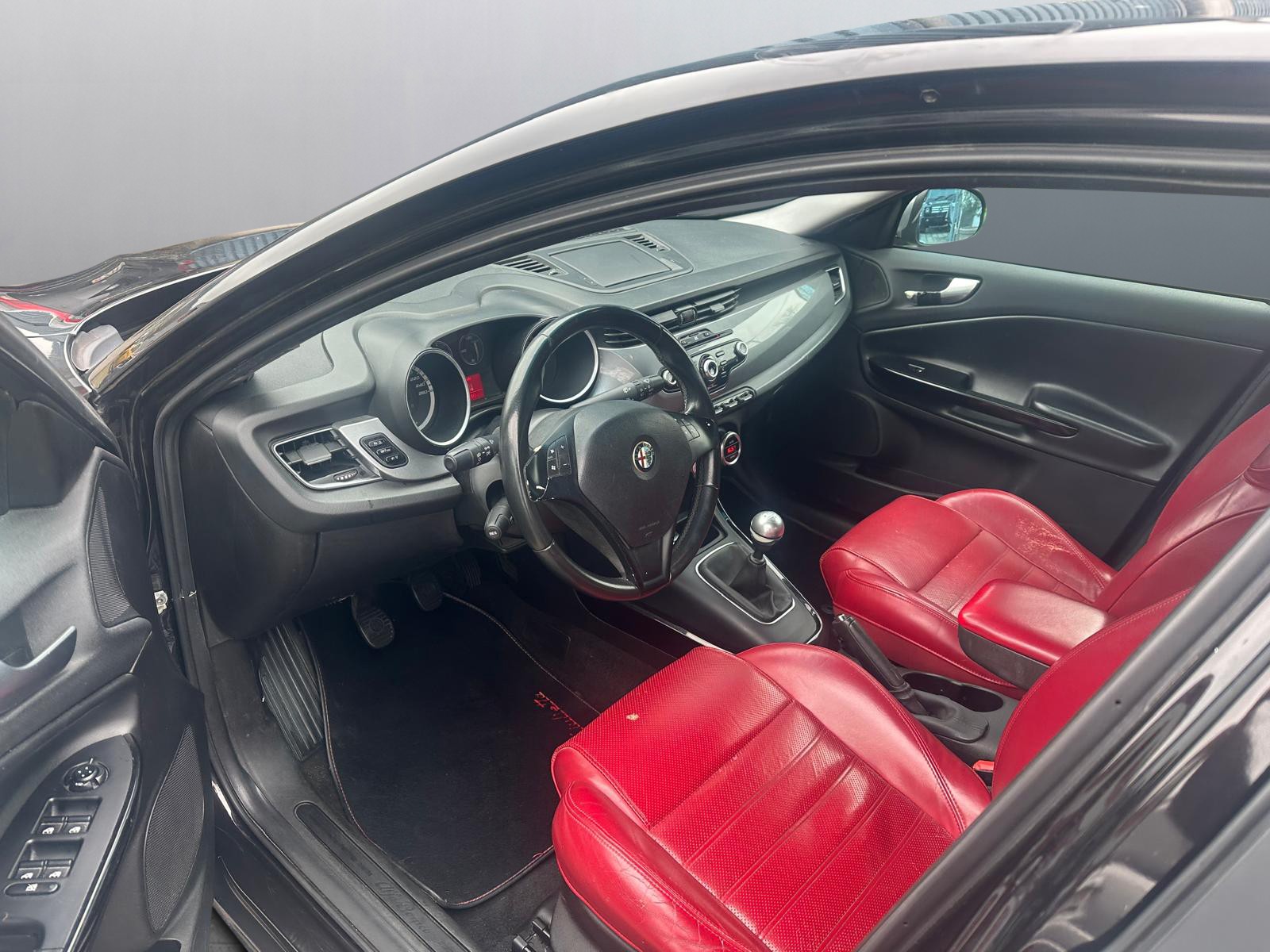 ALFA ROMEO Giulietta 2.0 JTDM Progression-image-6