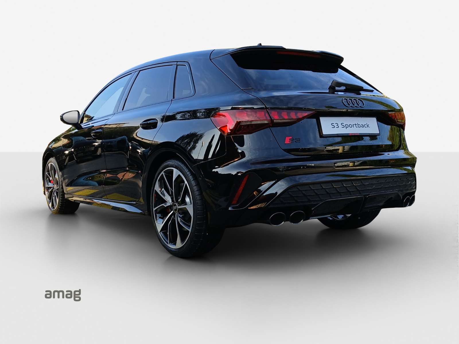 AUDI S3 Sportback TFSI quattro S-tronic-image-2