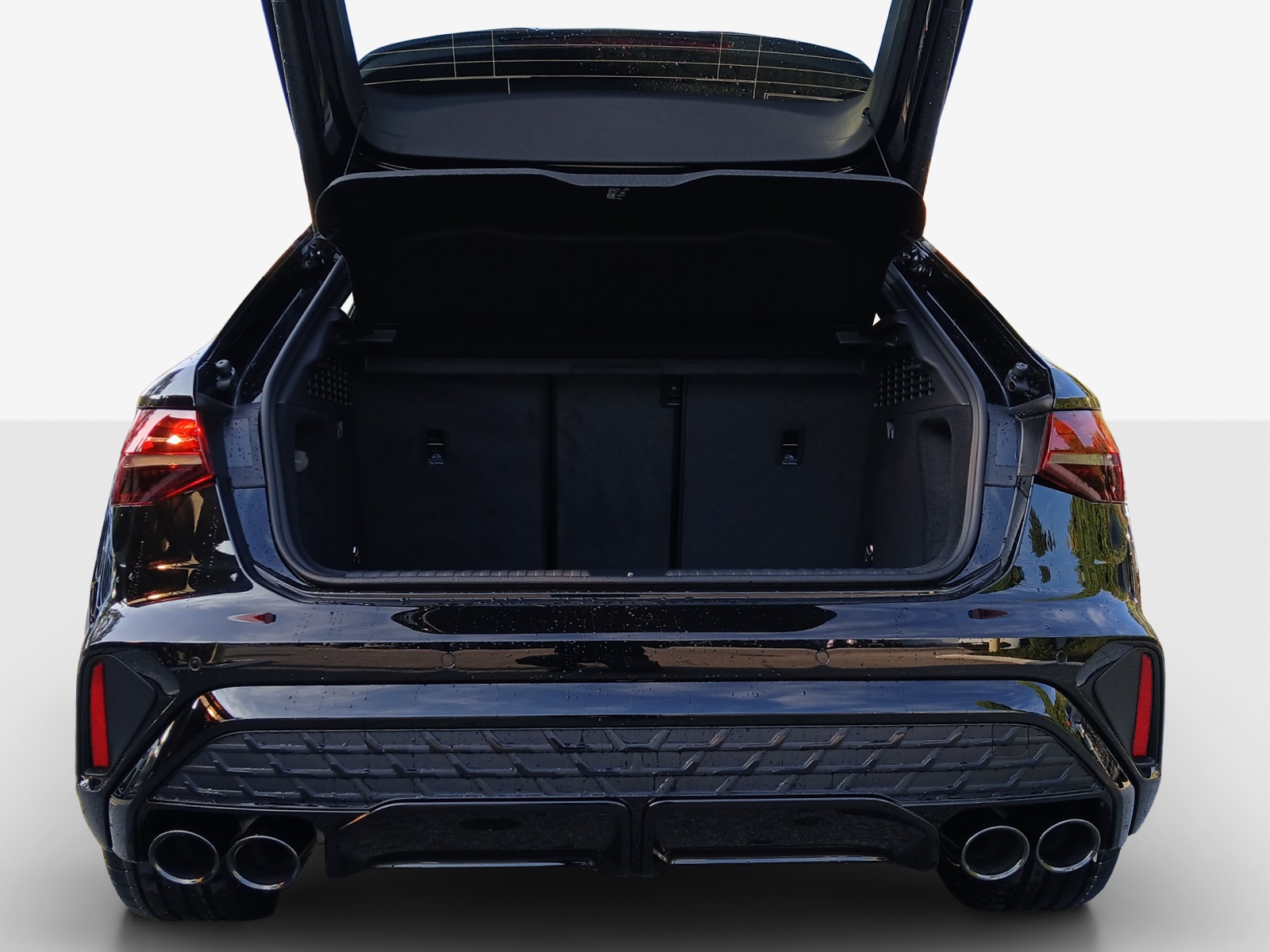 AUDI S3 Sportback TFSI quattro S-tronic-image-12