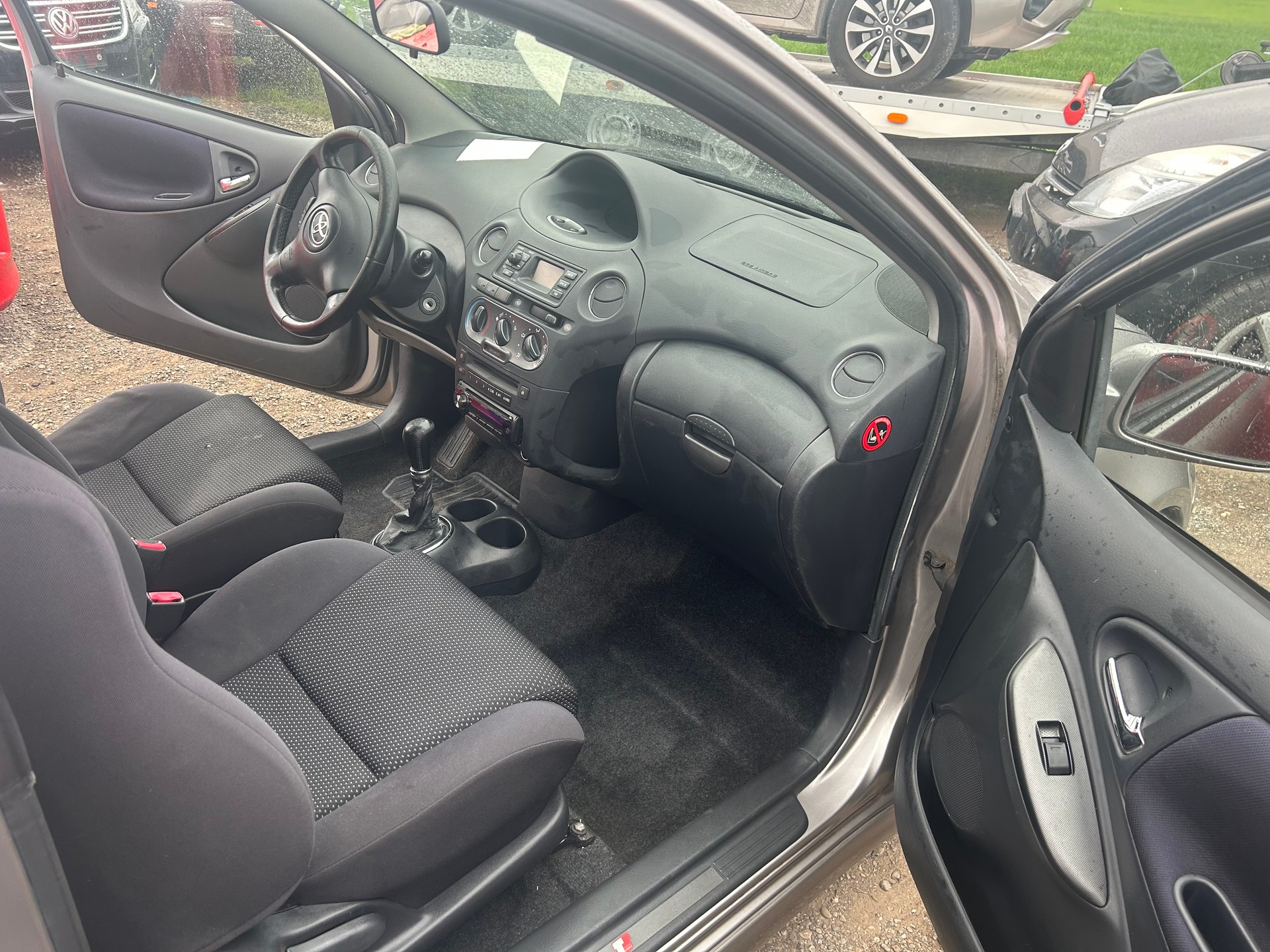 TOYOTA Yaris 1.5 TS mit MFK-image-13