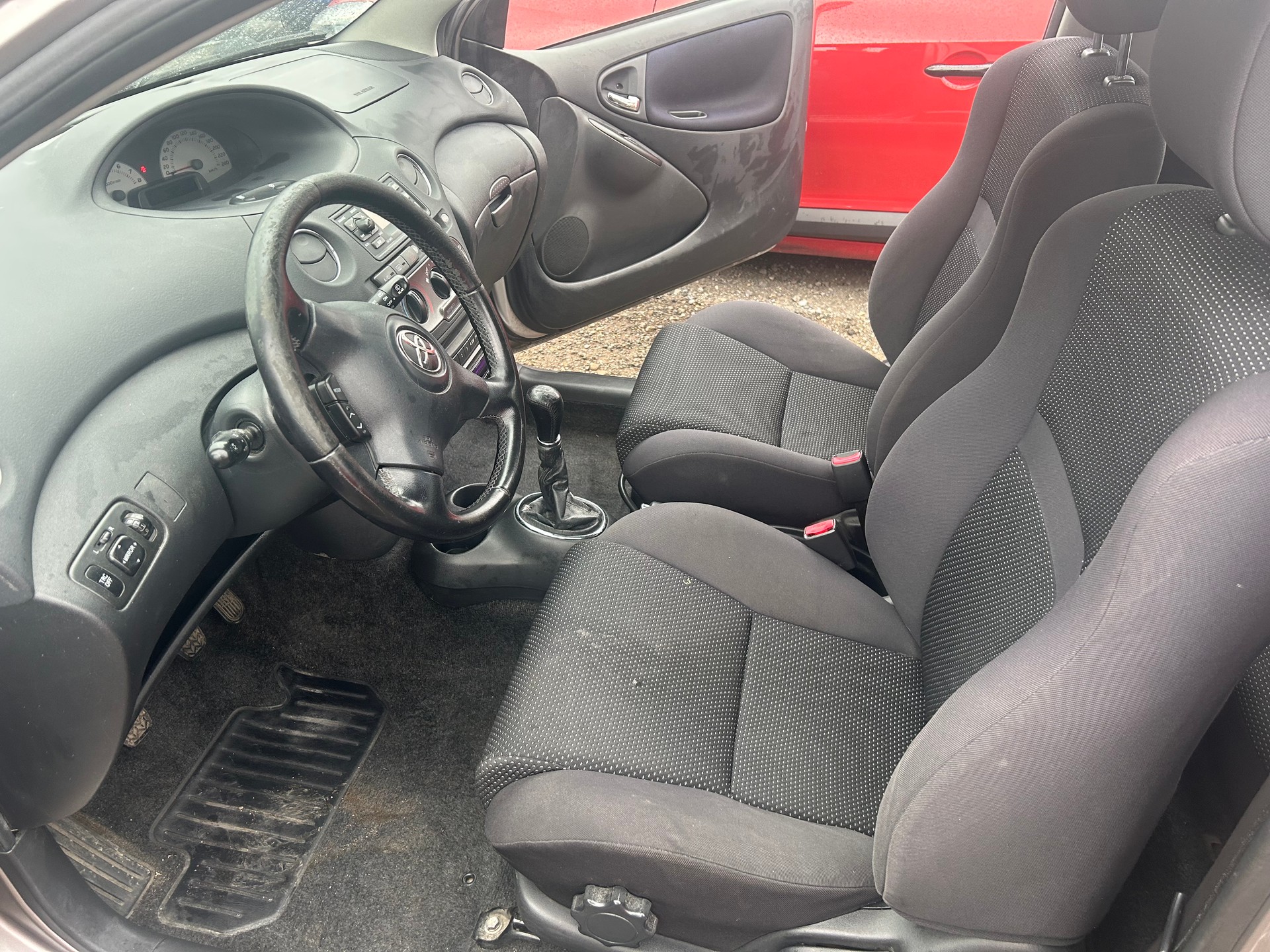 TOYOTA Yaris 1.5 TS mit MFK-image-15