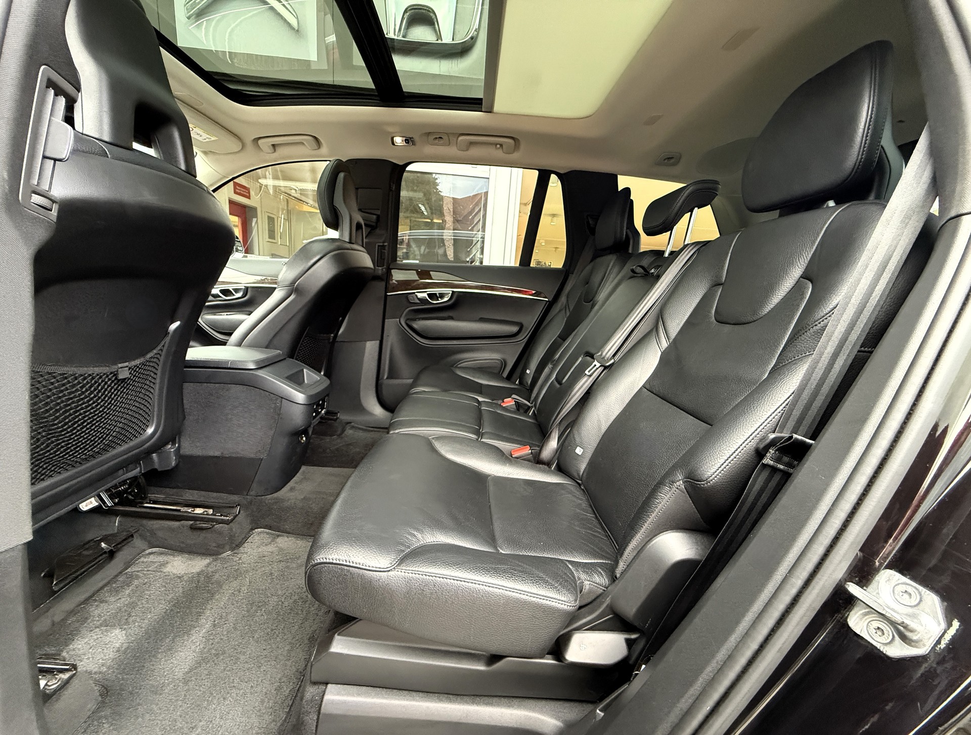 VOLVO XC90 D5 AWD Inscription Geartronic-image-8