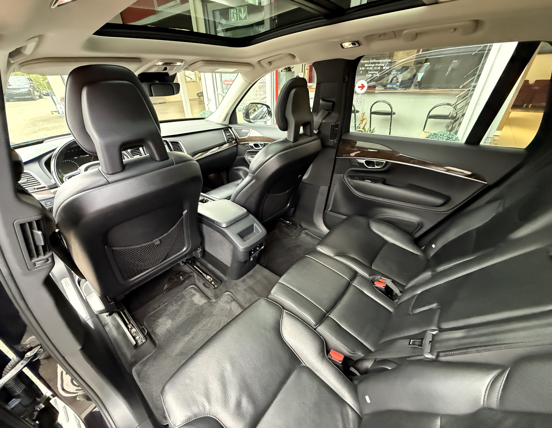 VOLVO XC90 D5 AWD Inscription Geartronic-image-9
