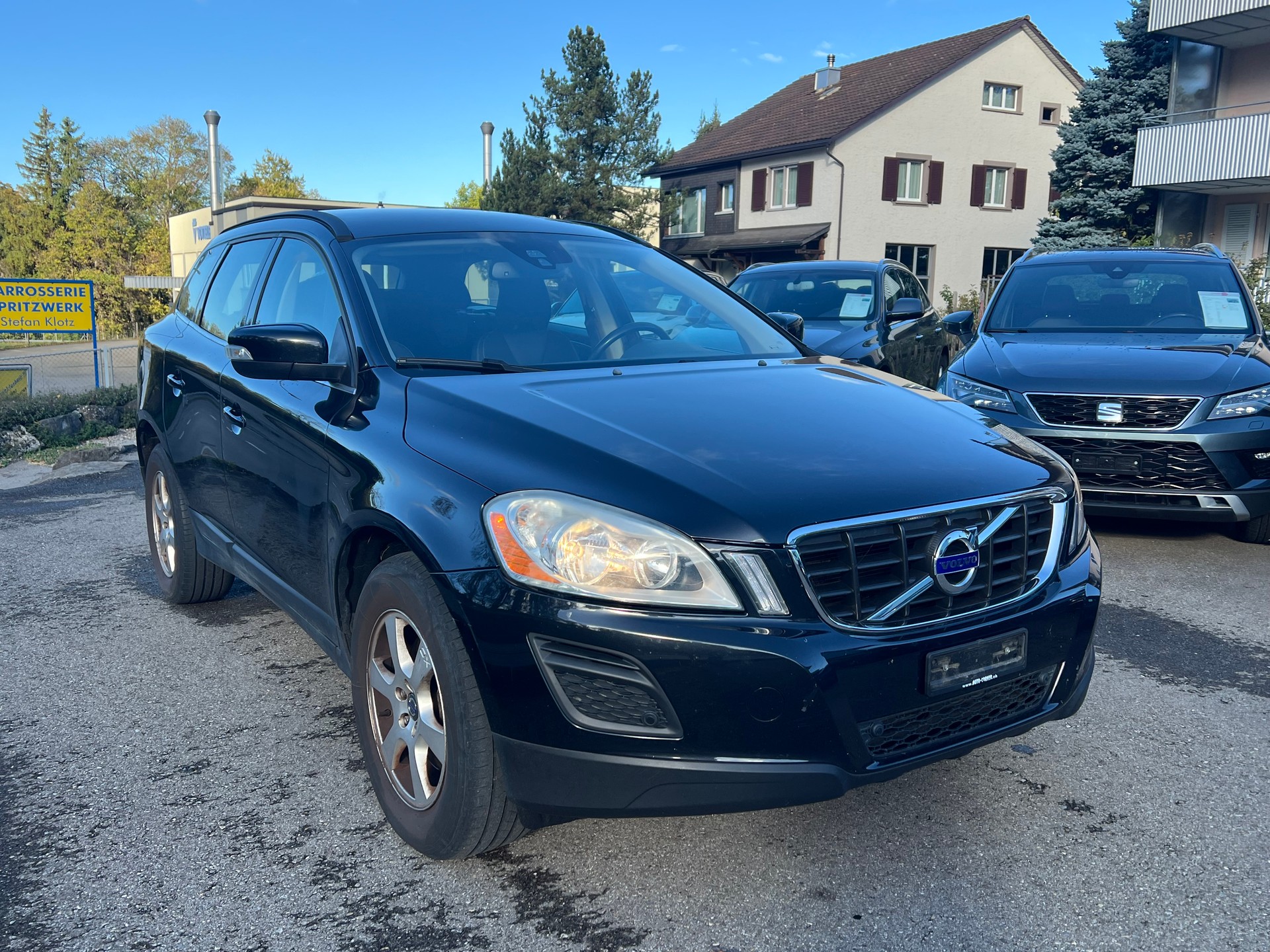 VOLVO XC60 D4 AWD Momentum Geartronic-image-1
