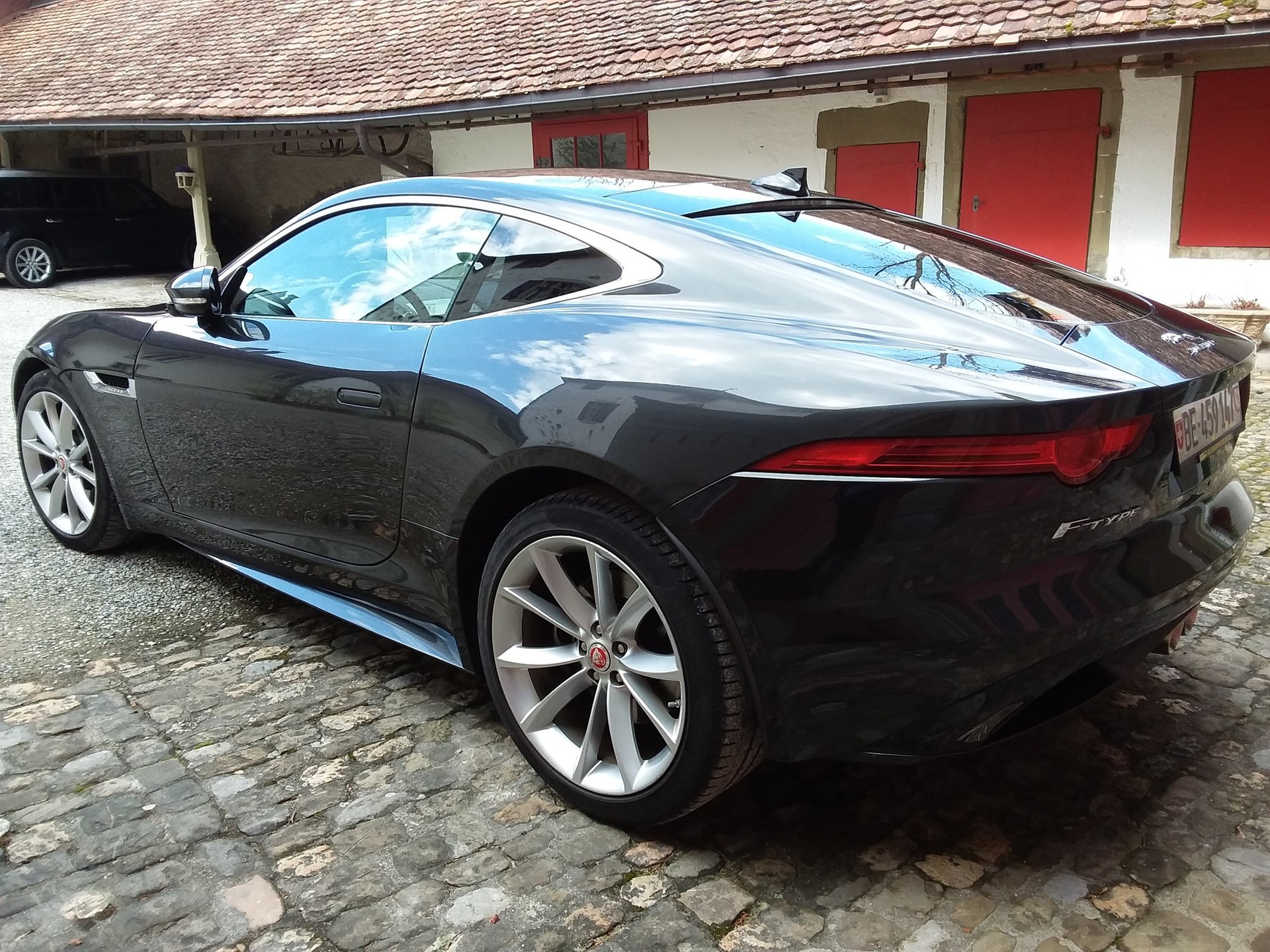 JAGUAR F-Type Coupé 3.0 V6 S/C-image-3