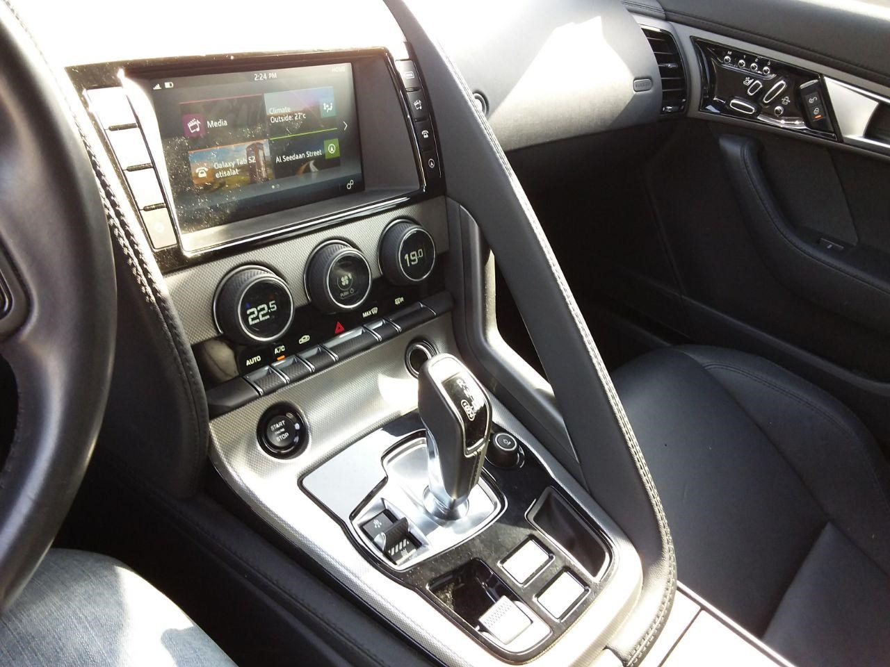 JAGUAR F-Type Coupé 3.0 V6 S/C-image-9