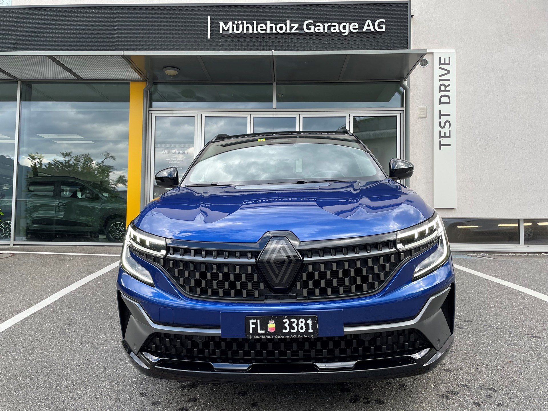RENAULT Austral 1.2 HEV 200 Techno Esprit Alpine A-image-4