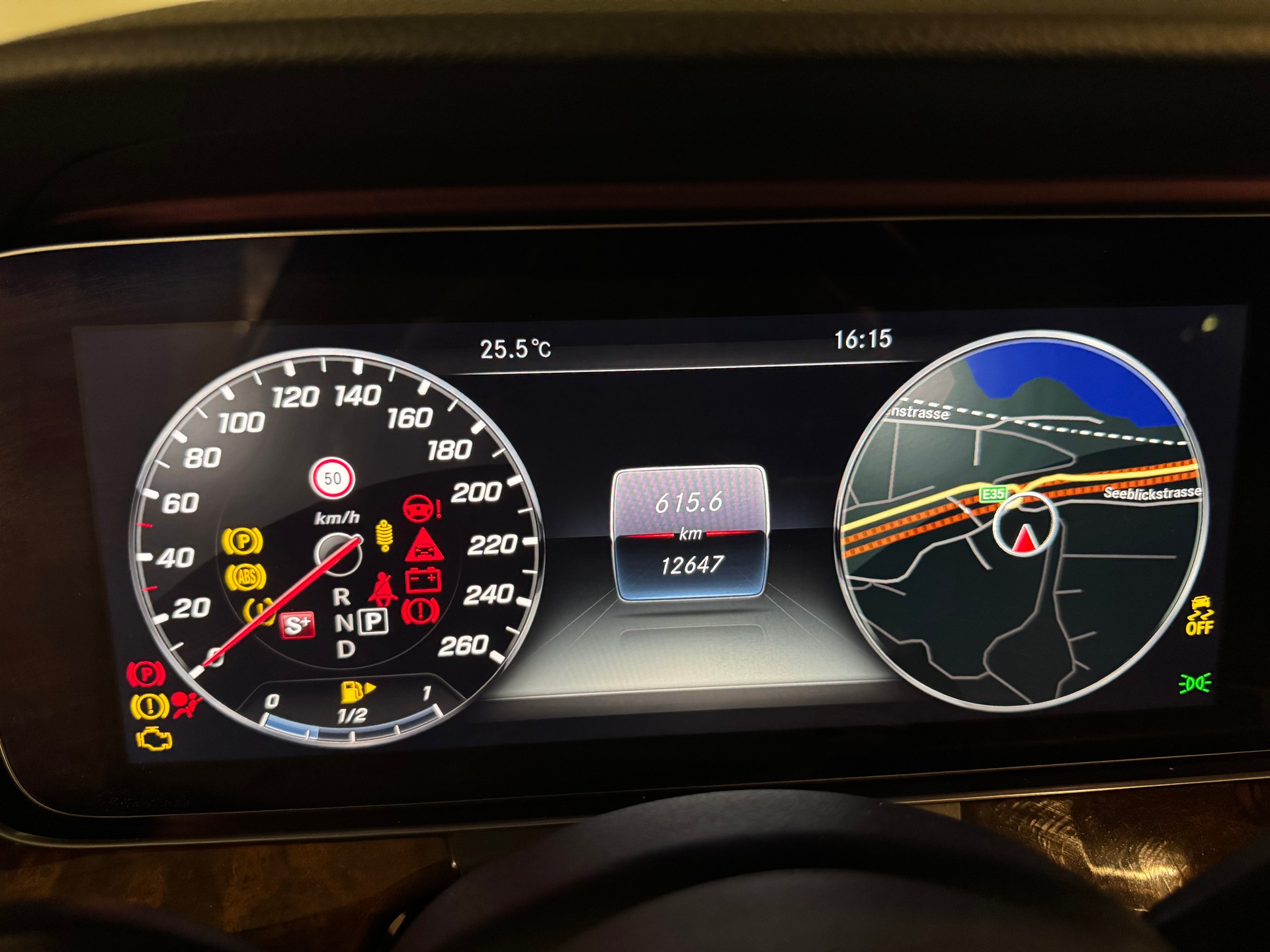 MERCEDES-BENZ E400 T DIESEL 4Matic *12‘700 Km* -340PS--image-9