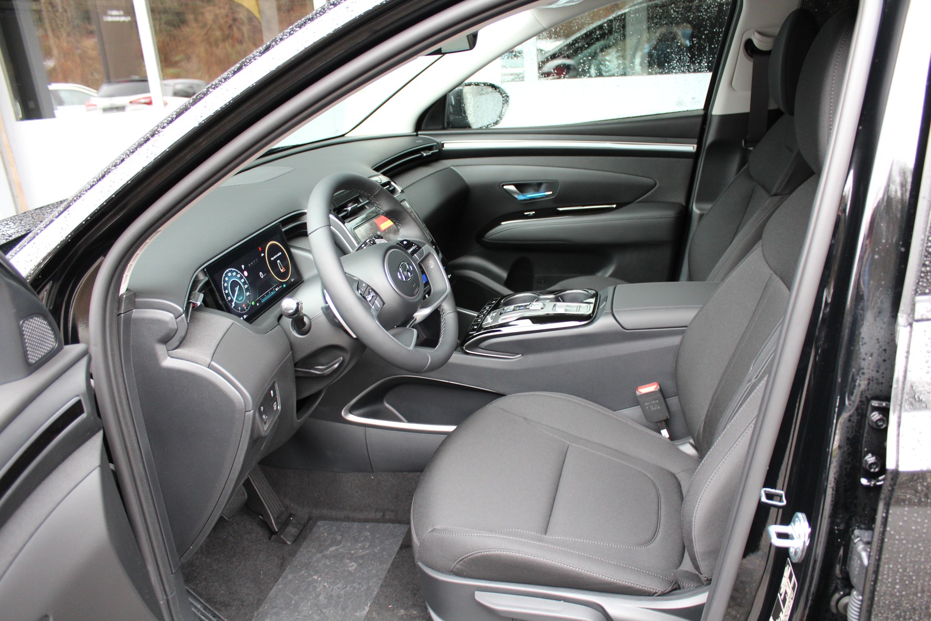 HYUNDAI Tucson 1.6 TGDI HEV Amplia 2WD-image-8
