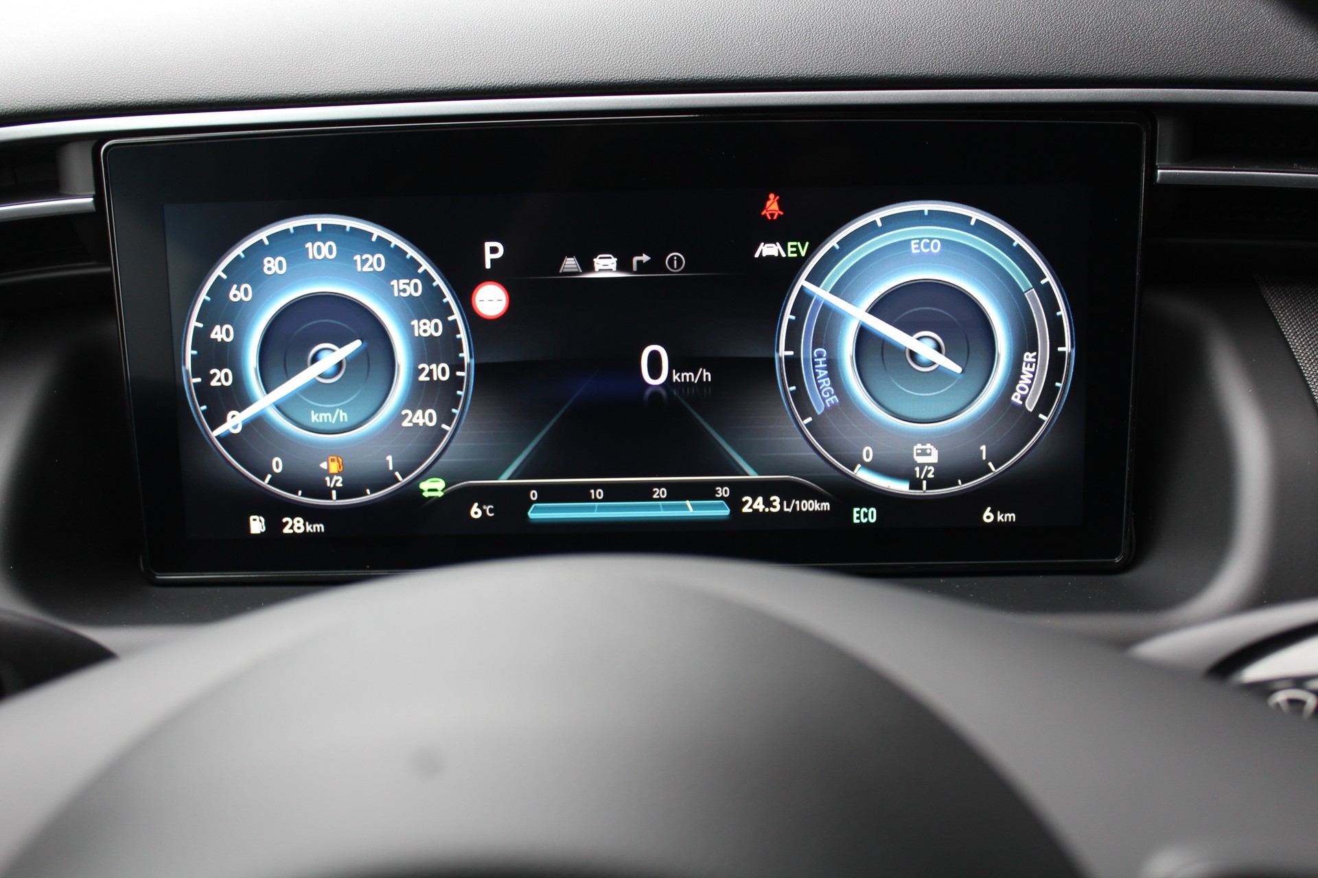 HYUNDAI Tucson 1.6 TGDI HEV Amplia 2WD-image-11