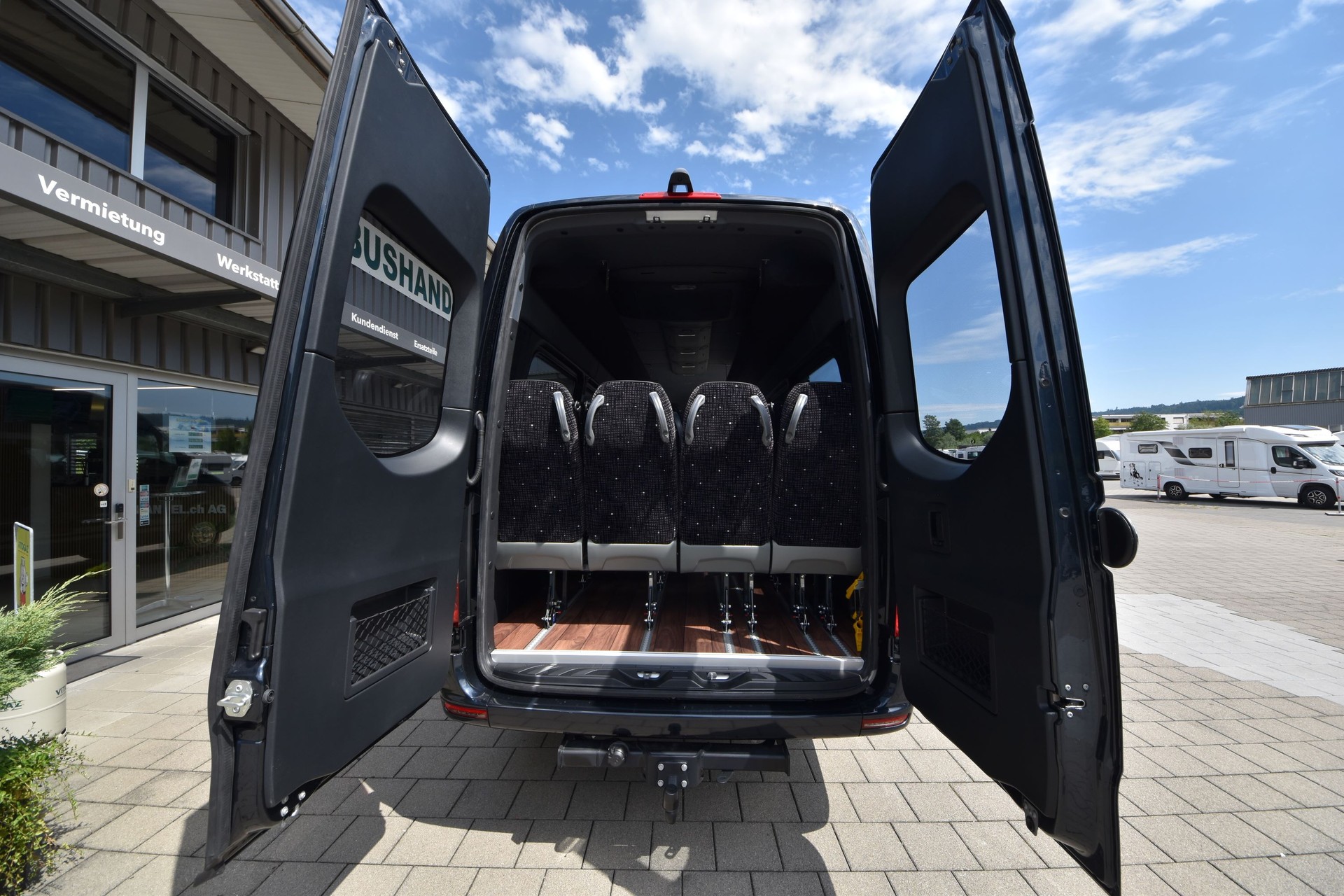 MERCEDES-BENZ 519 VIP Midibus 21 Plätze-image-7