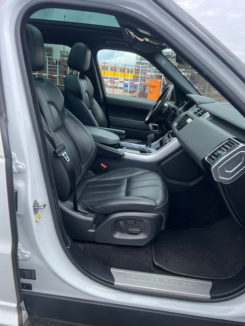 LAND ROVER Range Rover Sport 3.0 V6 SC HSE Dynamic Automatic-image-13