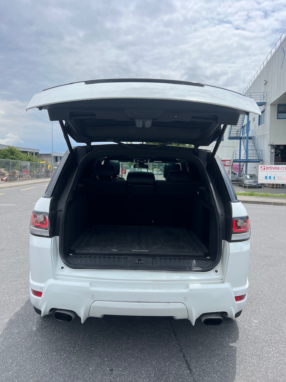 LAND ROVER Range Rover Sport 3.0 V6 SC HSE Dynamic Automatic-image-15